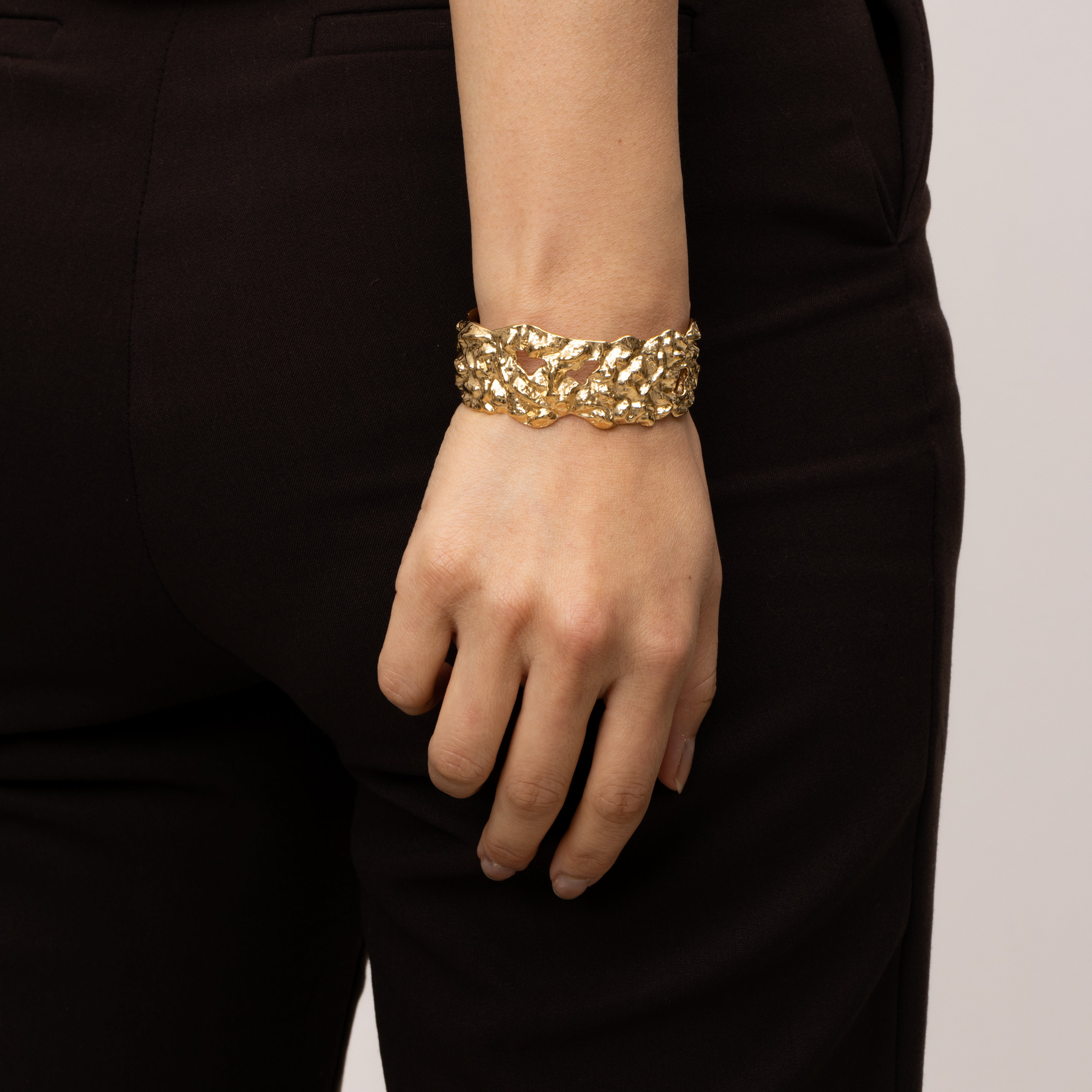 Amber Cuff Bracelet | MEZI