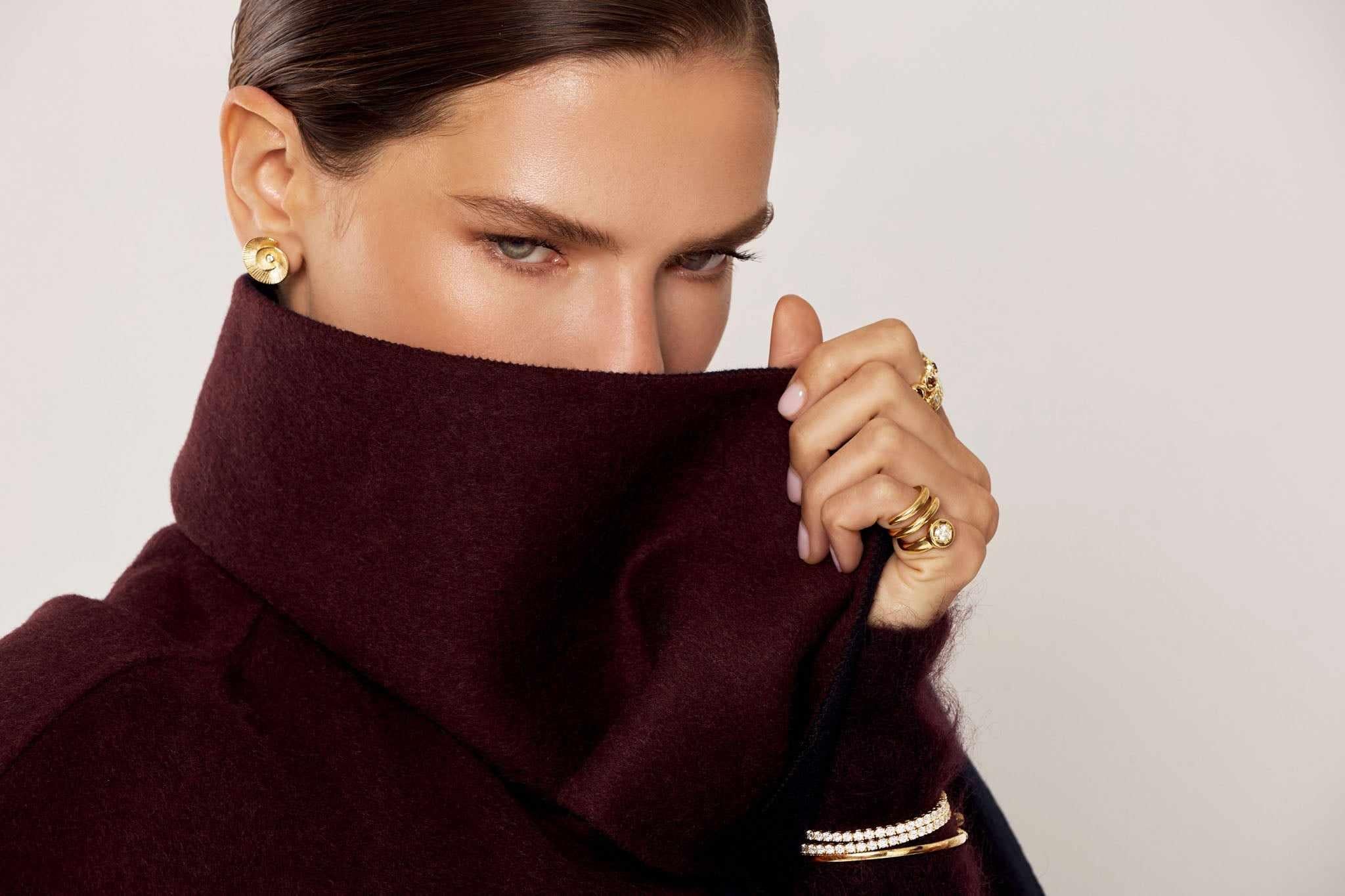 Seashell moissanite stud earrings