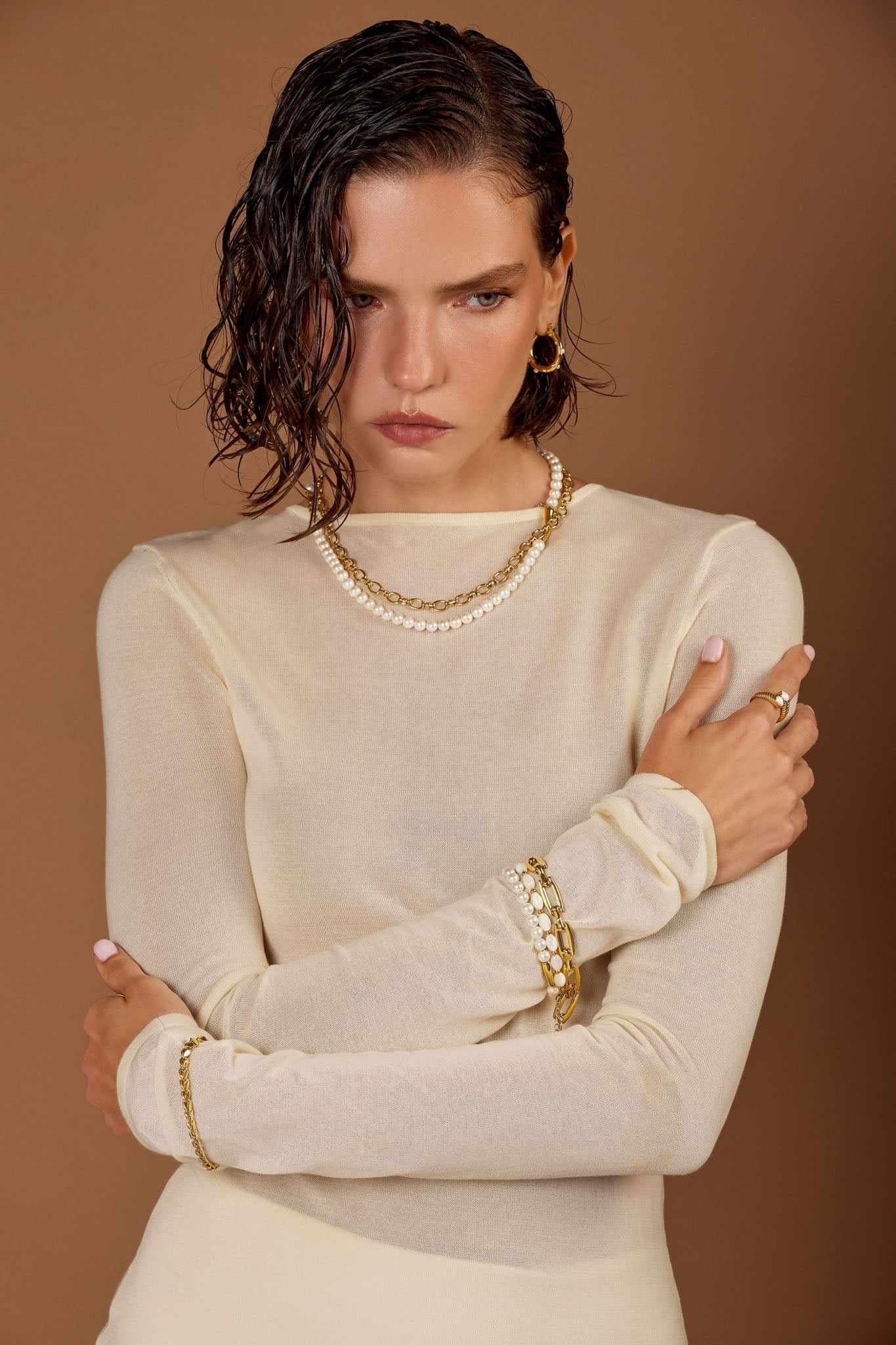 Amira gold bracelet | waterproof