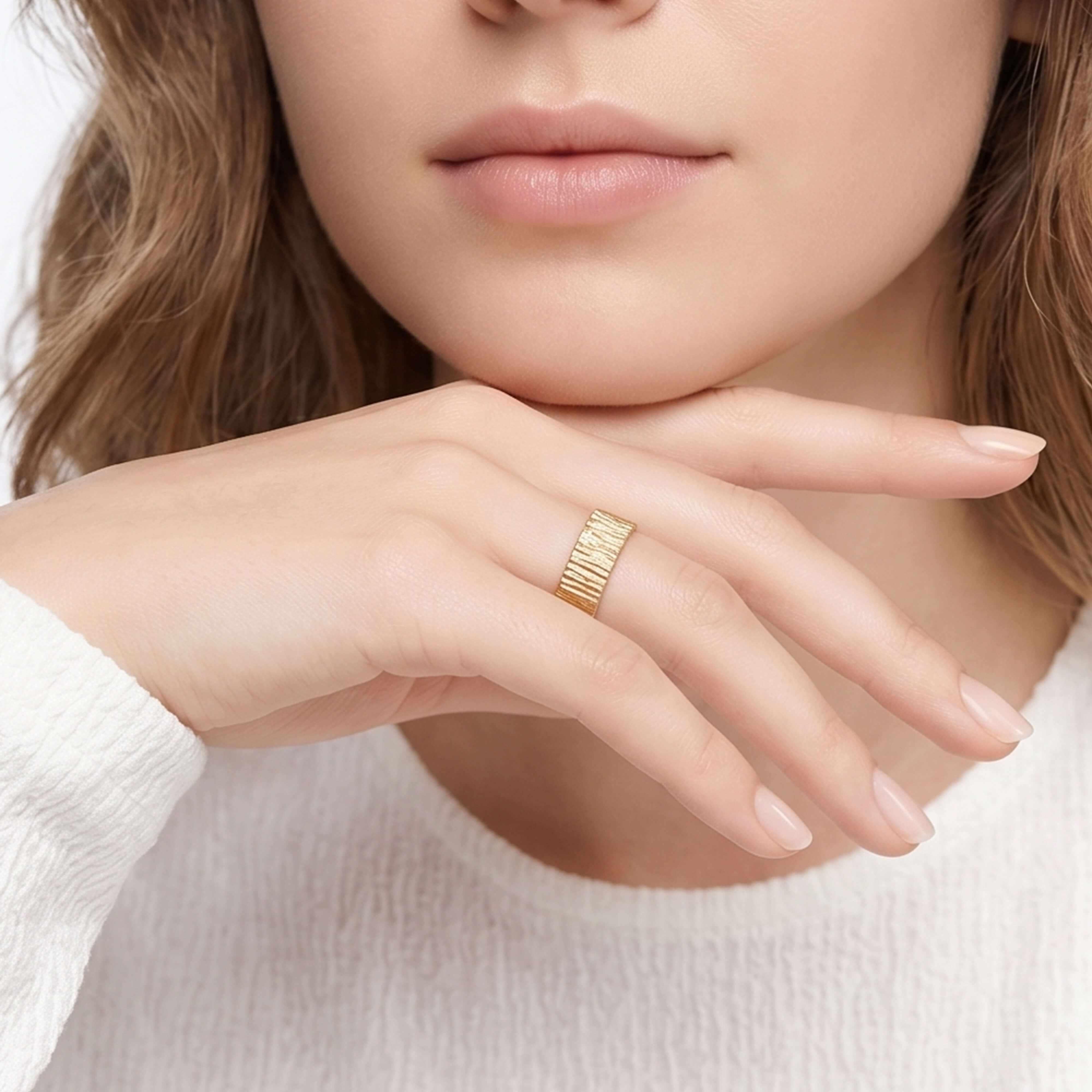 Sora thick gold ring