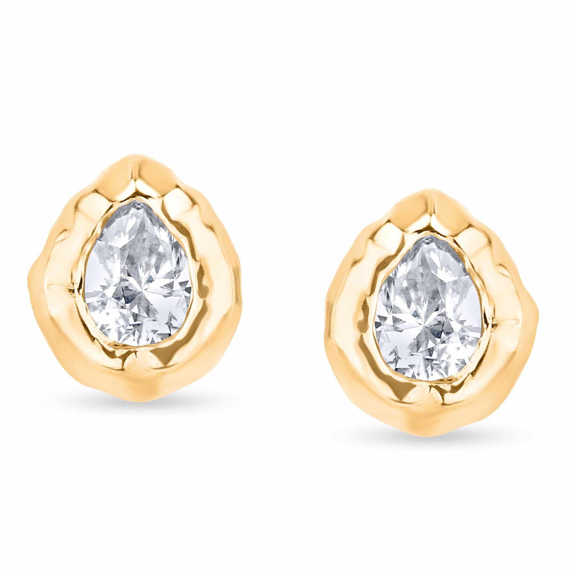 Velo Moissanite stud earrings