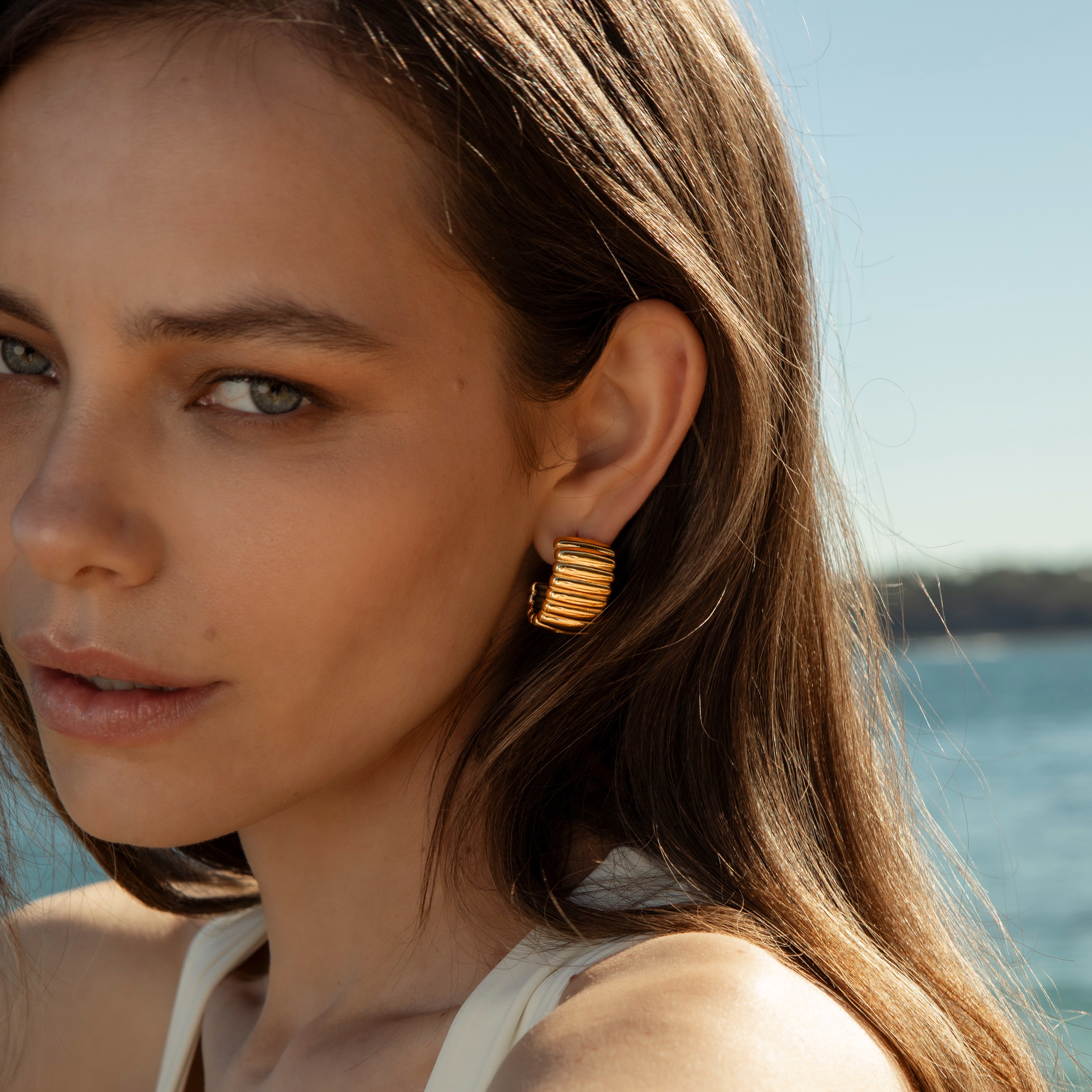Vista ridge textured hoop earrings - waterproof