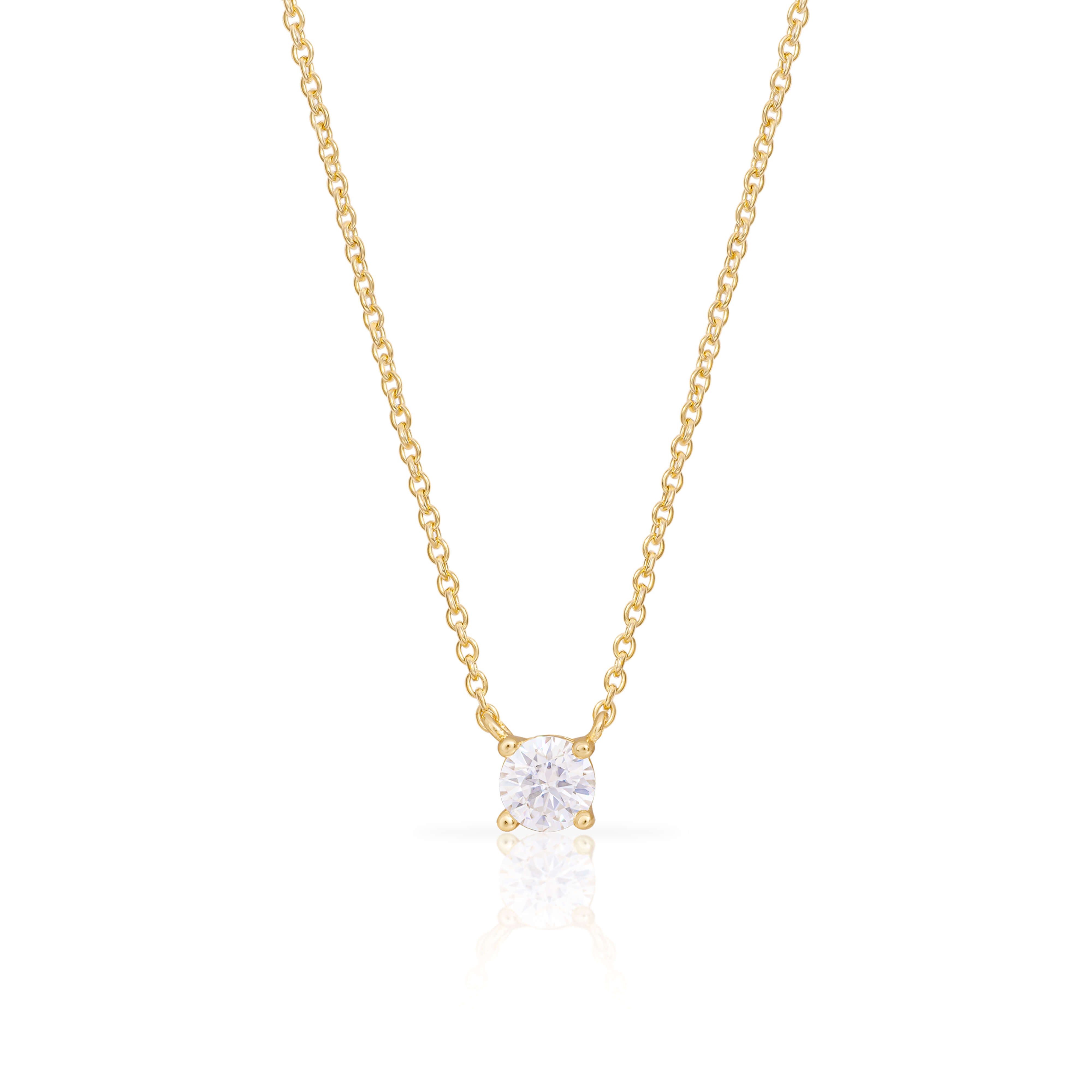 Luz Moissanite Round Pendant