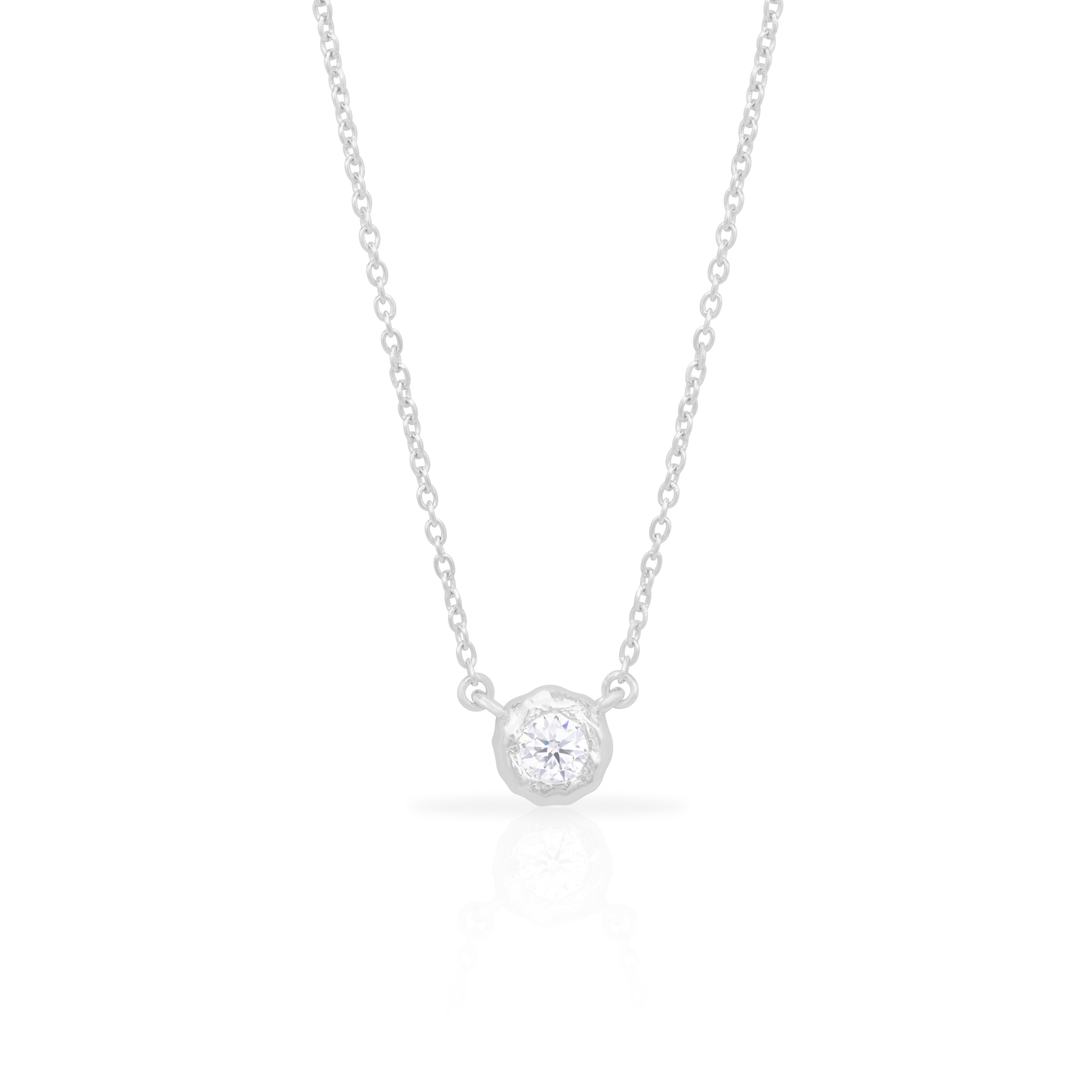 Auric pendant Moissanite