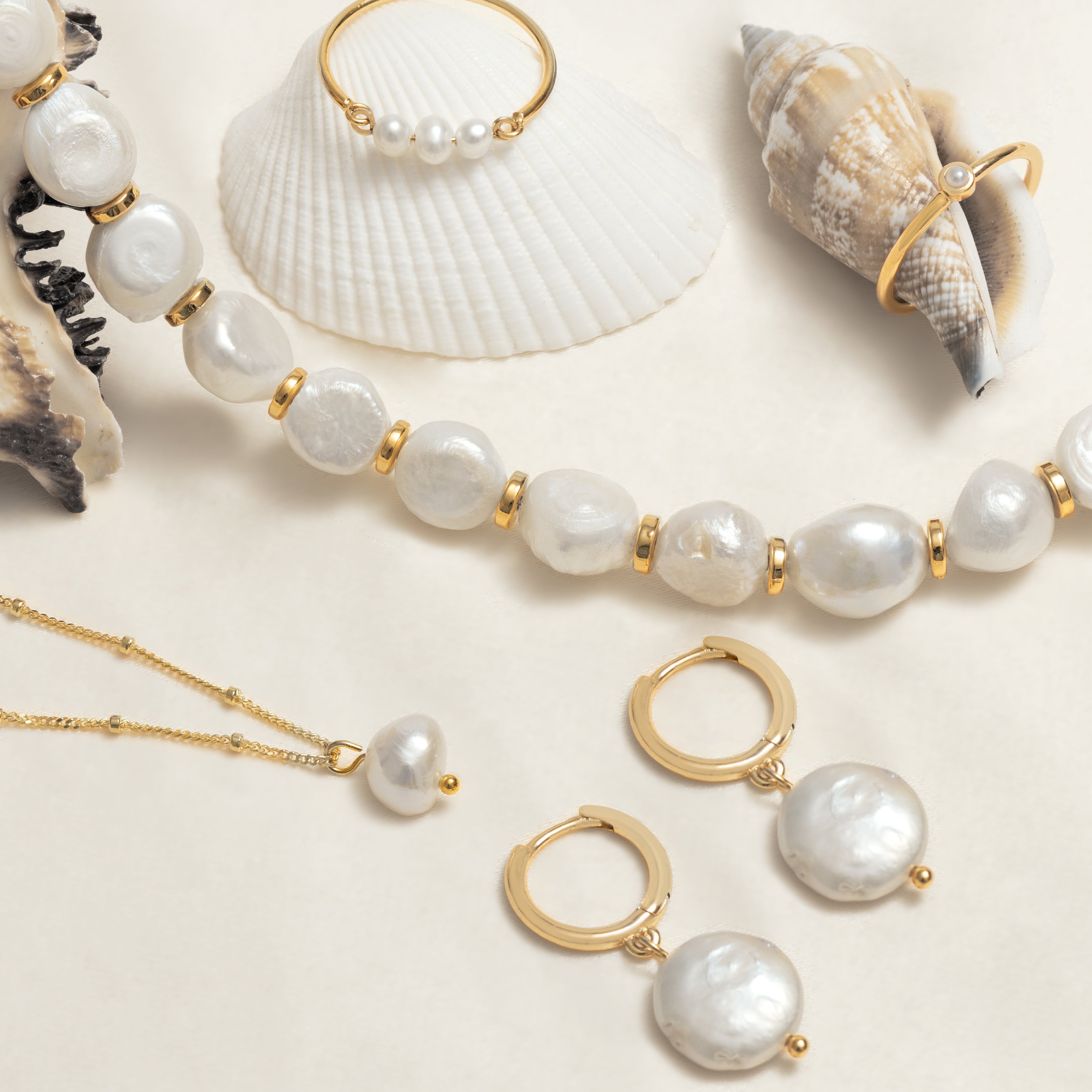 Pearl_dde19d8b-28c6-40a8-a5e8-4f51a3de235f-MEZI-JEWELLERY