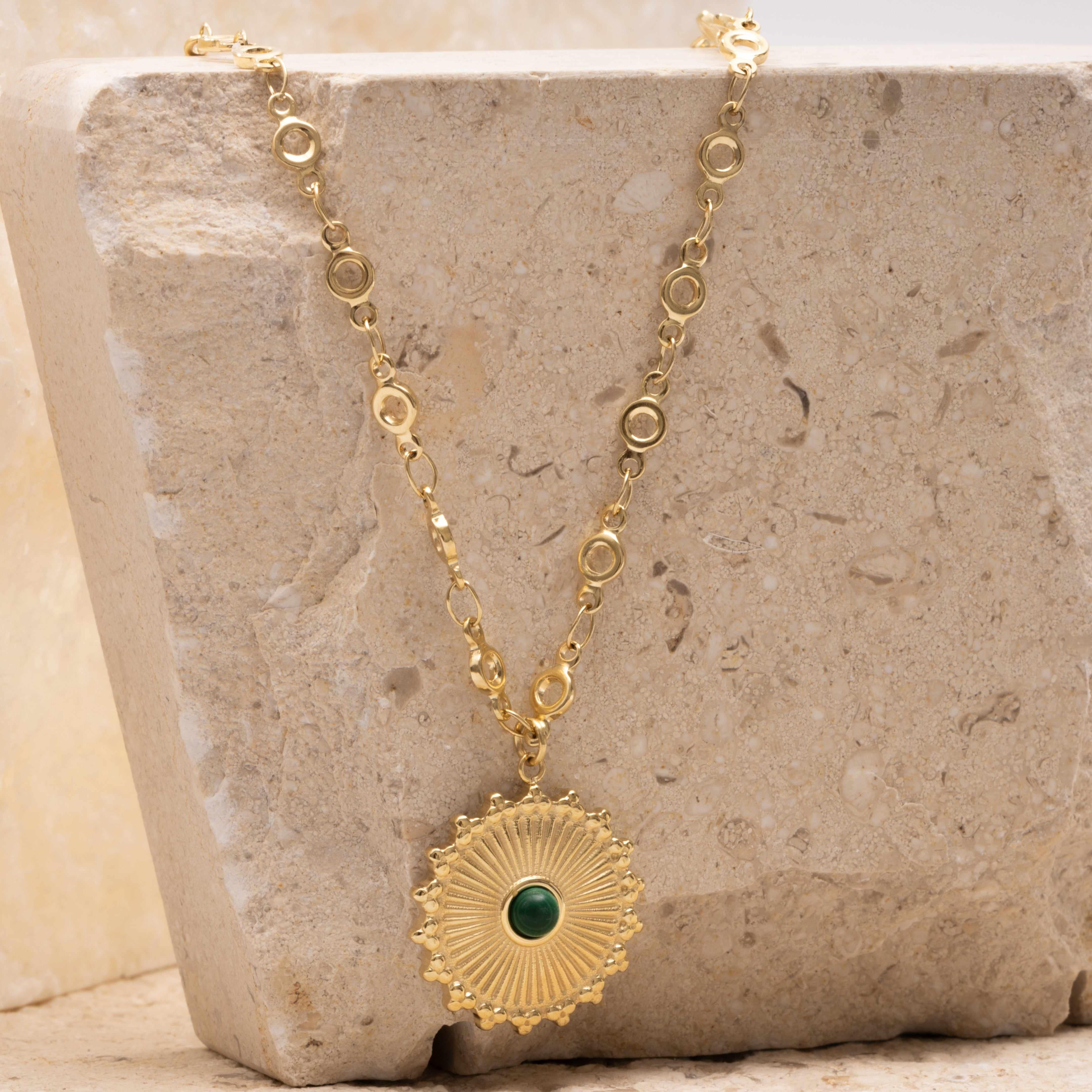 Yonah Coin Pendant Necklace – Pearl or Malachite | MEZI | MEZI