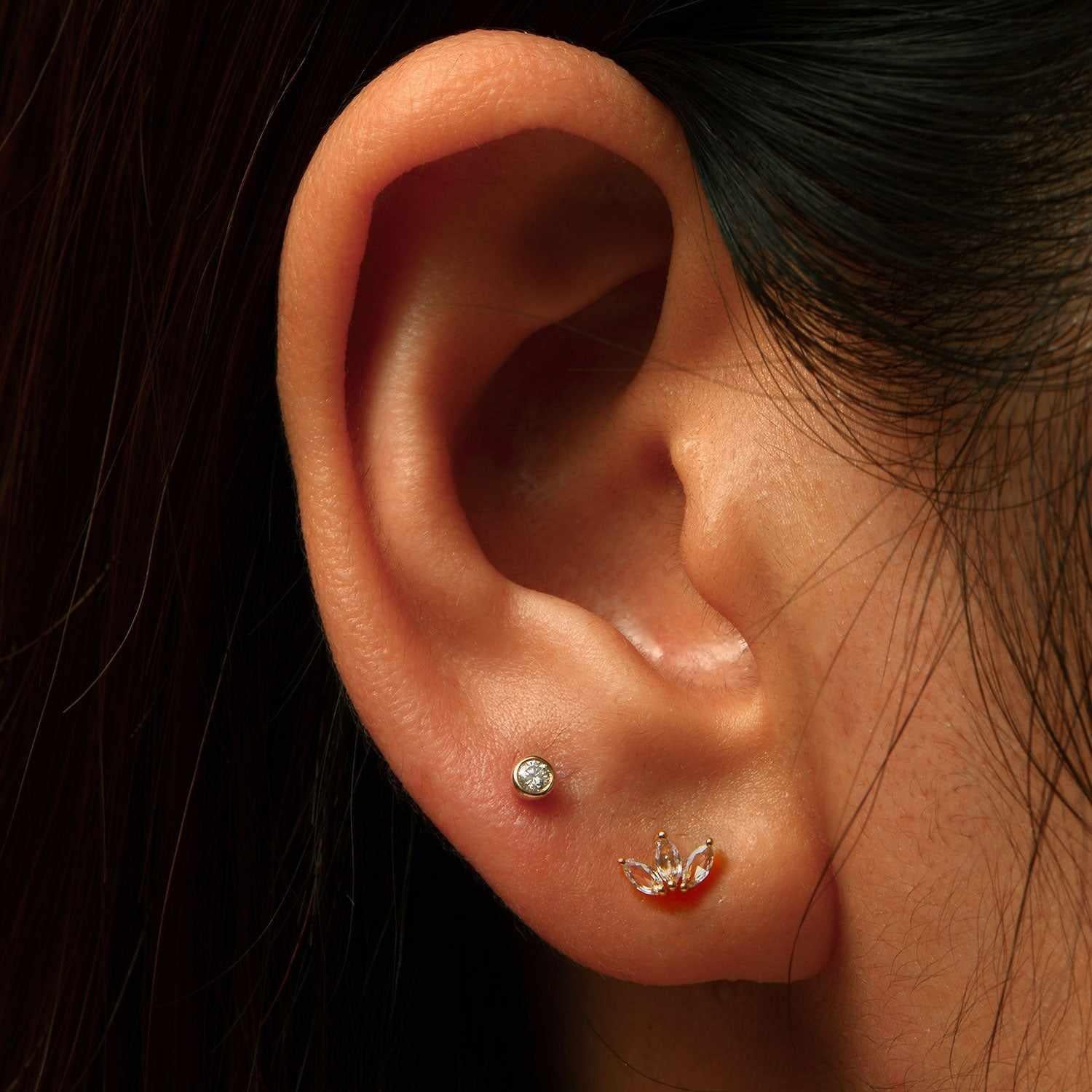 Vigo CZ Leaf Labret Earring – 14K Solid Gold Flat Back