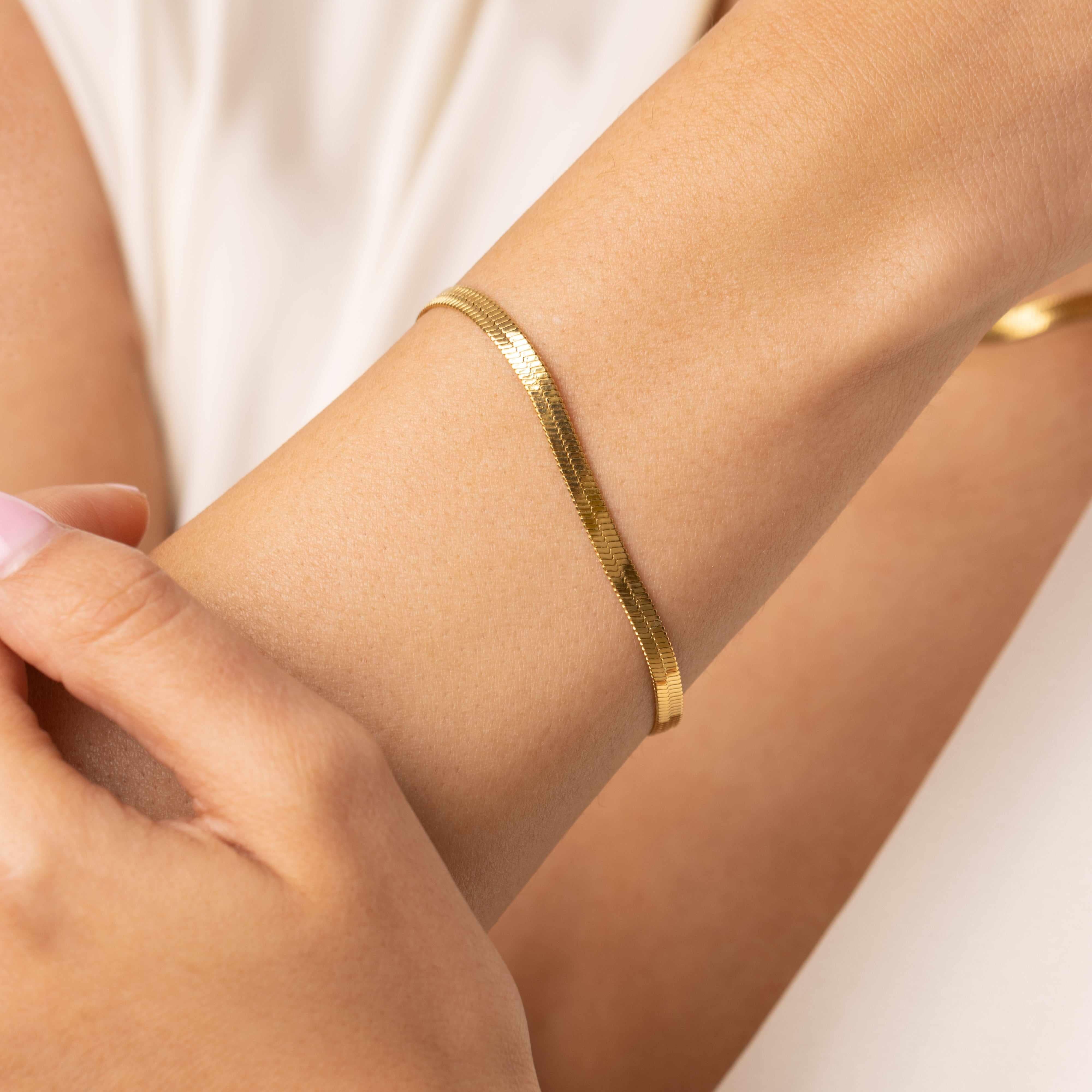 Gold Snake Chain Bracelet - Jewellery | Mezi | MEZI