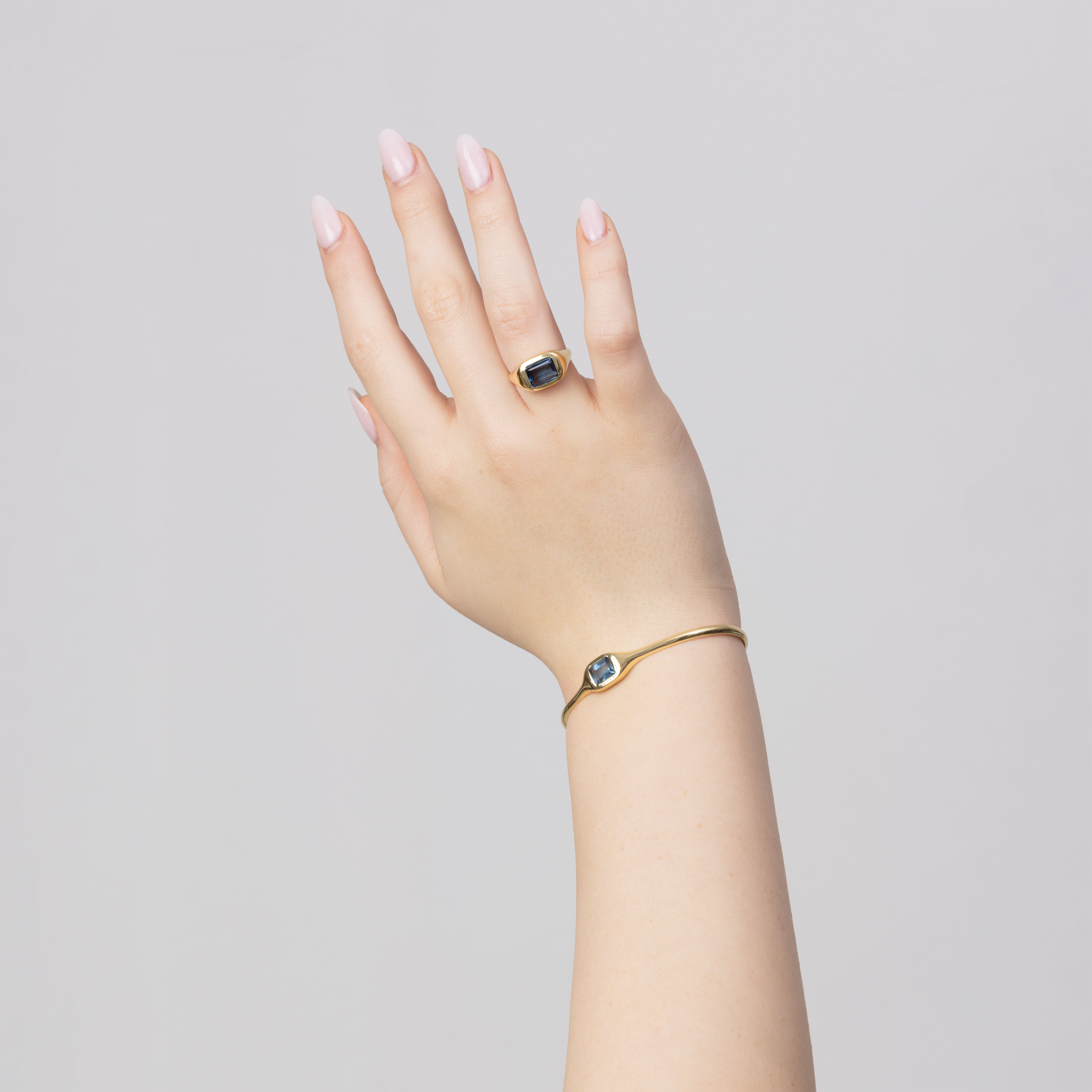 Cabar cuff bracelet | MEZI