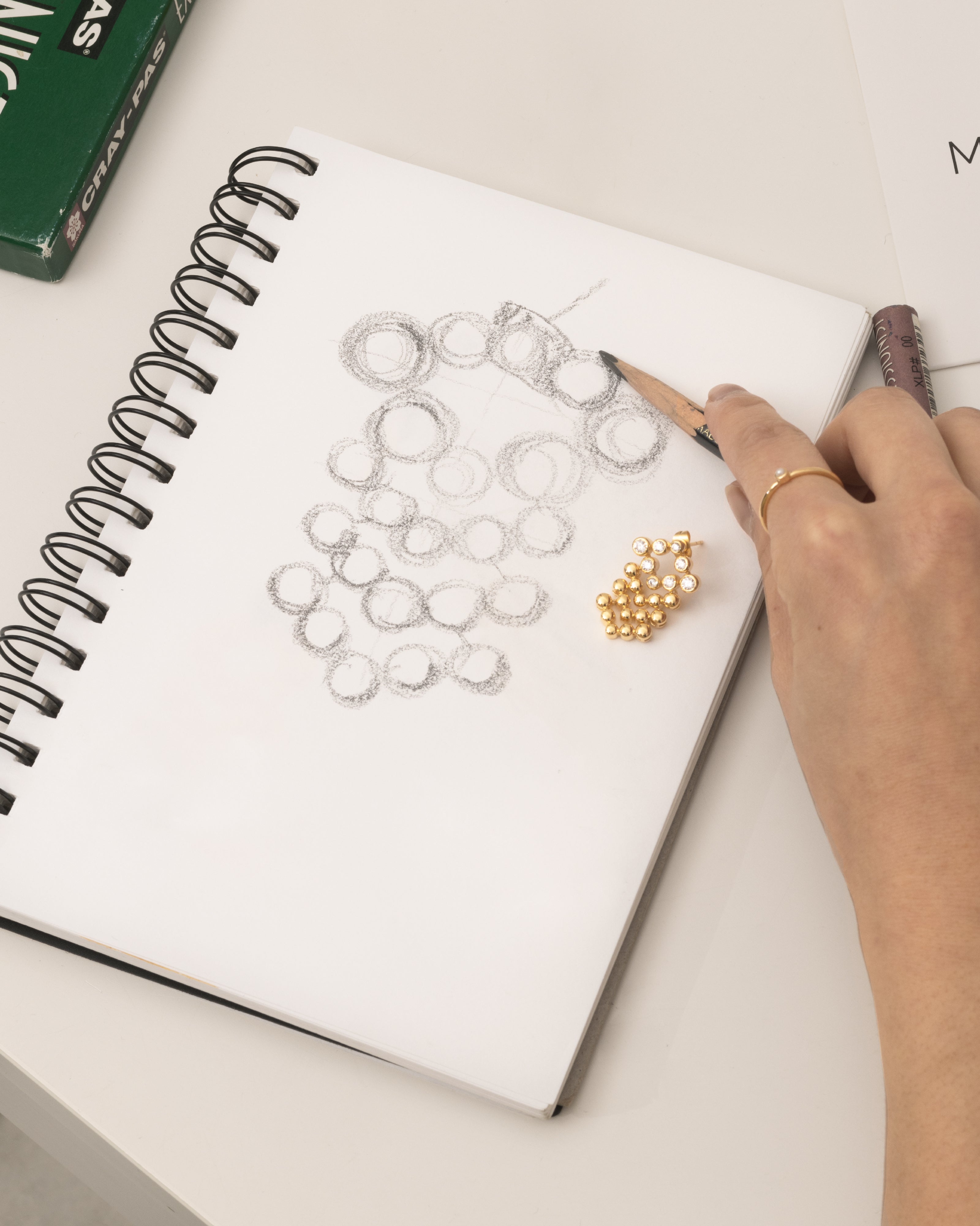 size-piece-sketch-colour-MEZI-JEWELLERY