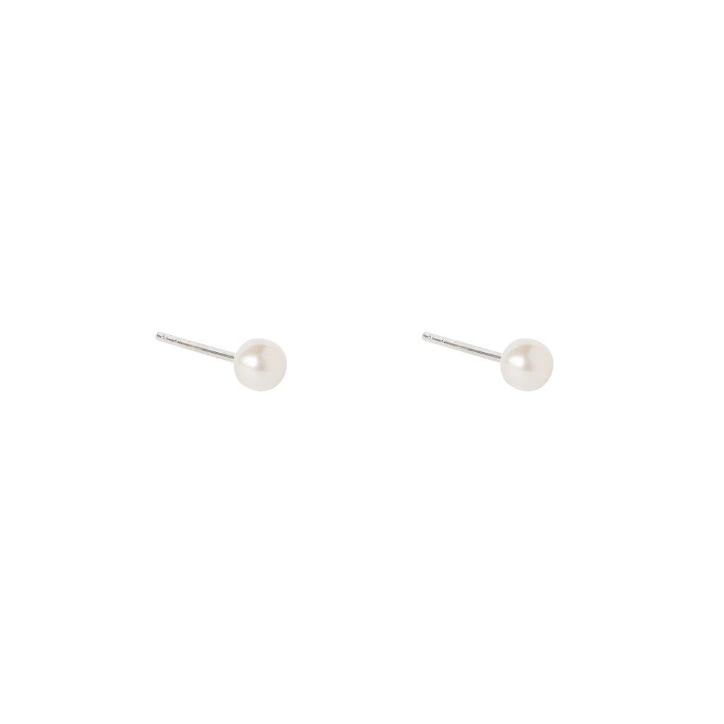 Freshwater pearl sterling silver studs | MEZI
