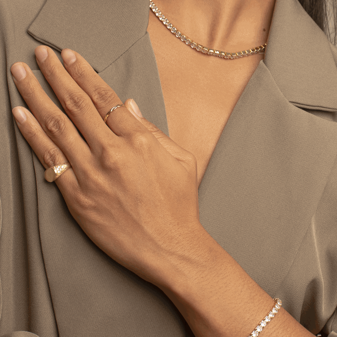 Sandia gold crystal signet ring