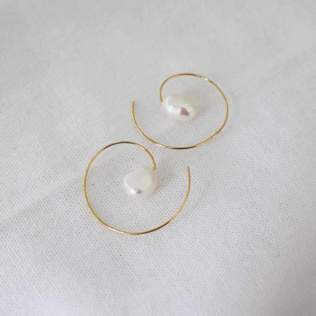 Virginia fresh water pearl hook earrings