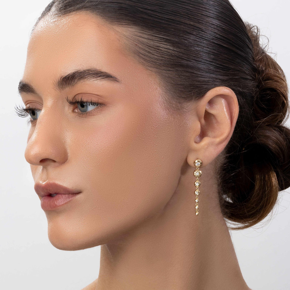 Deciding on Bridal Jewelry When Your Dress Has No Sparkle