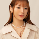 Jolana pearl necklace