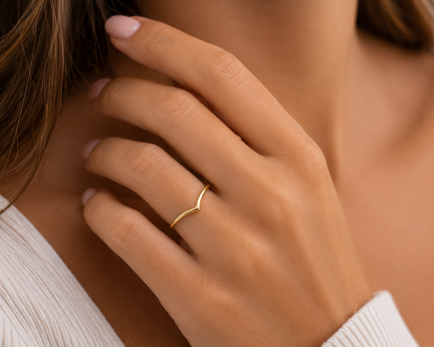 Chevron thin gold ring