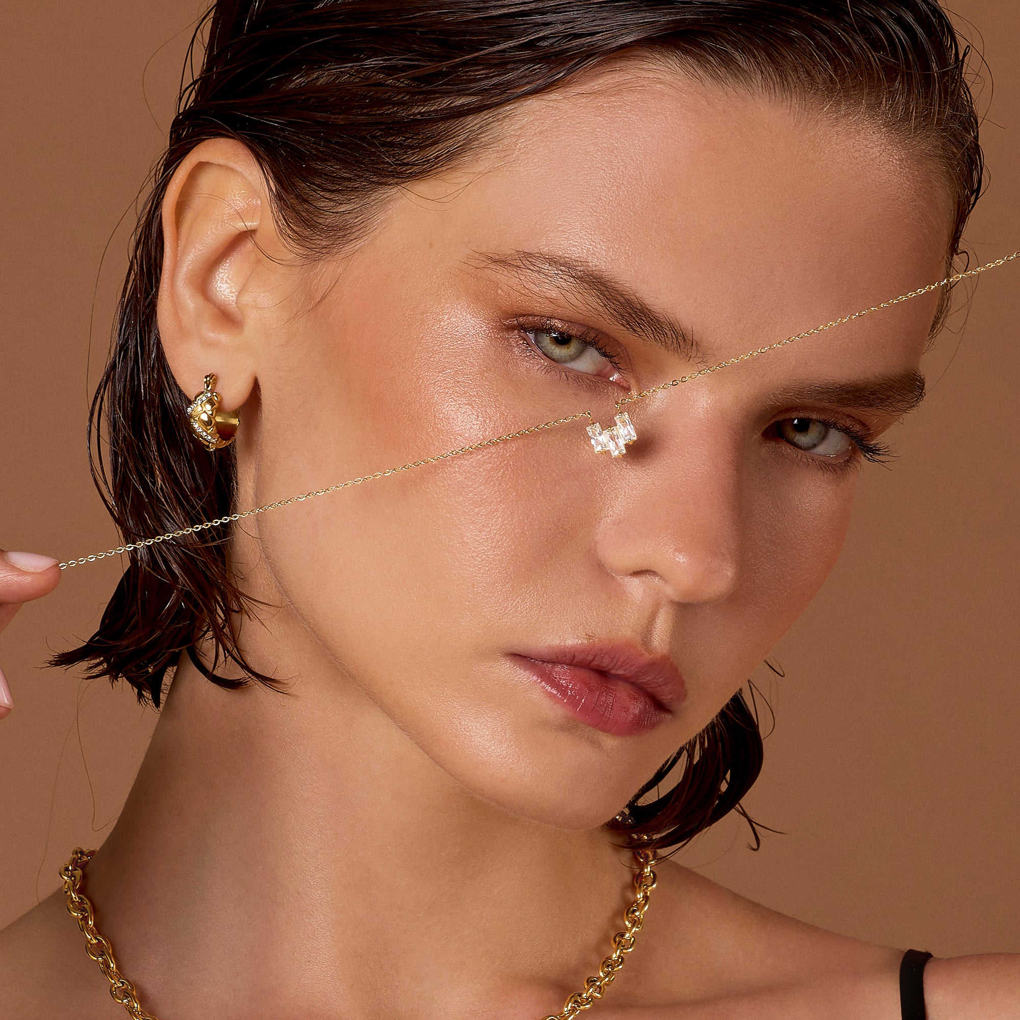 MEZI_jewellery2_6f94dfb8-e812-48f4-a73f-8ef0d35491d1-MEZI-JEWELLERY