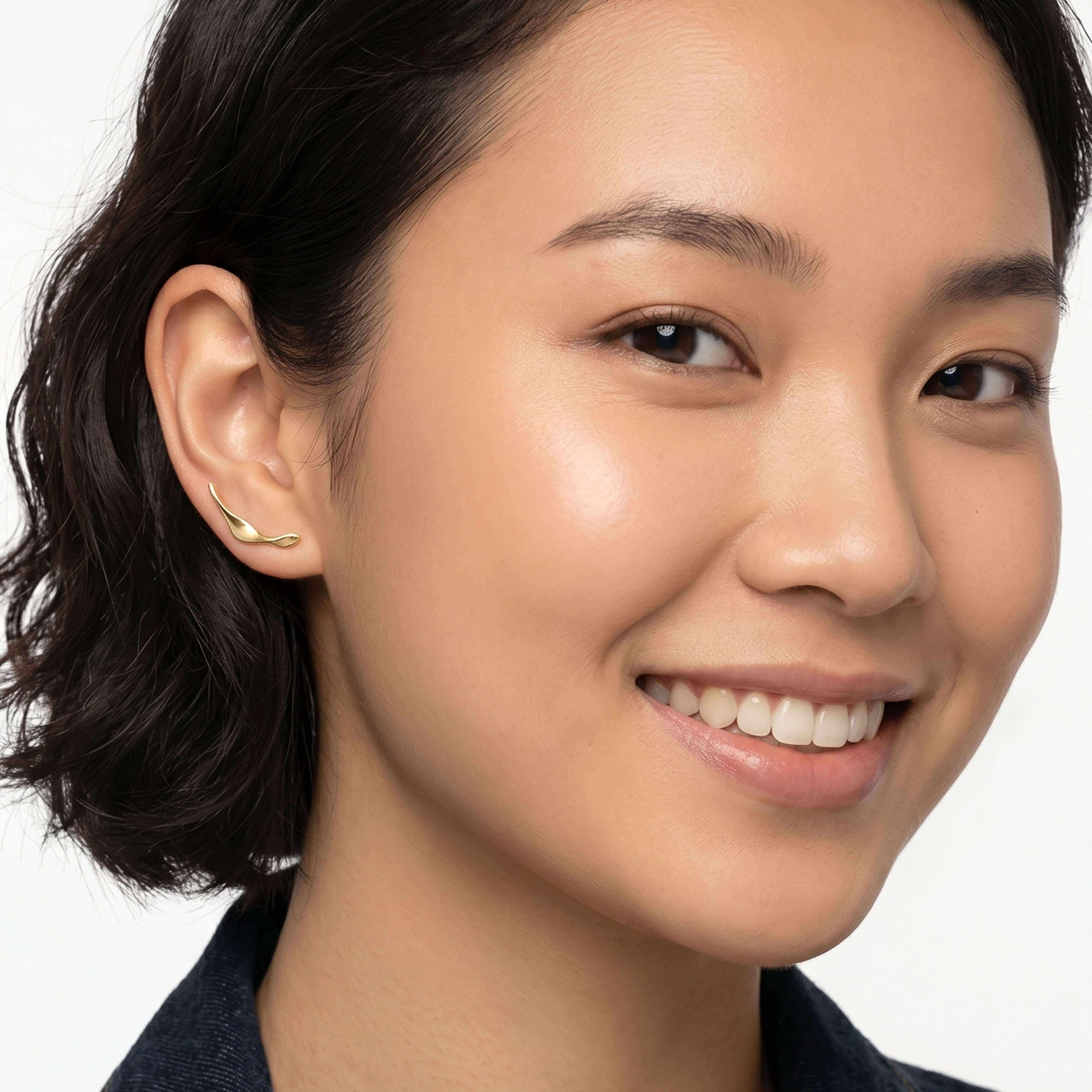 Annika crawler earrings