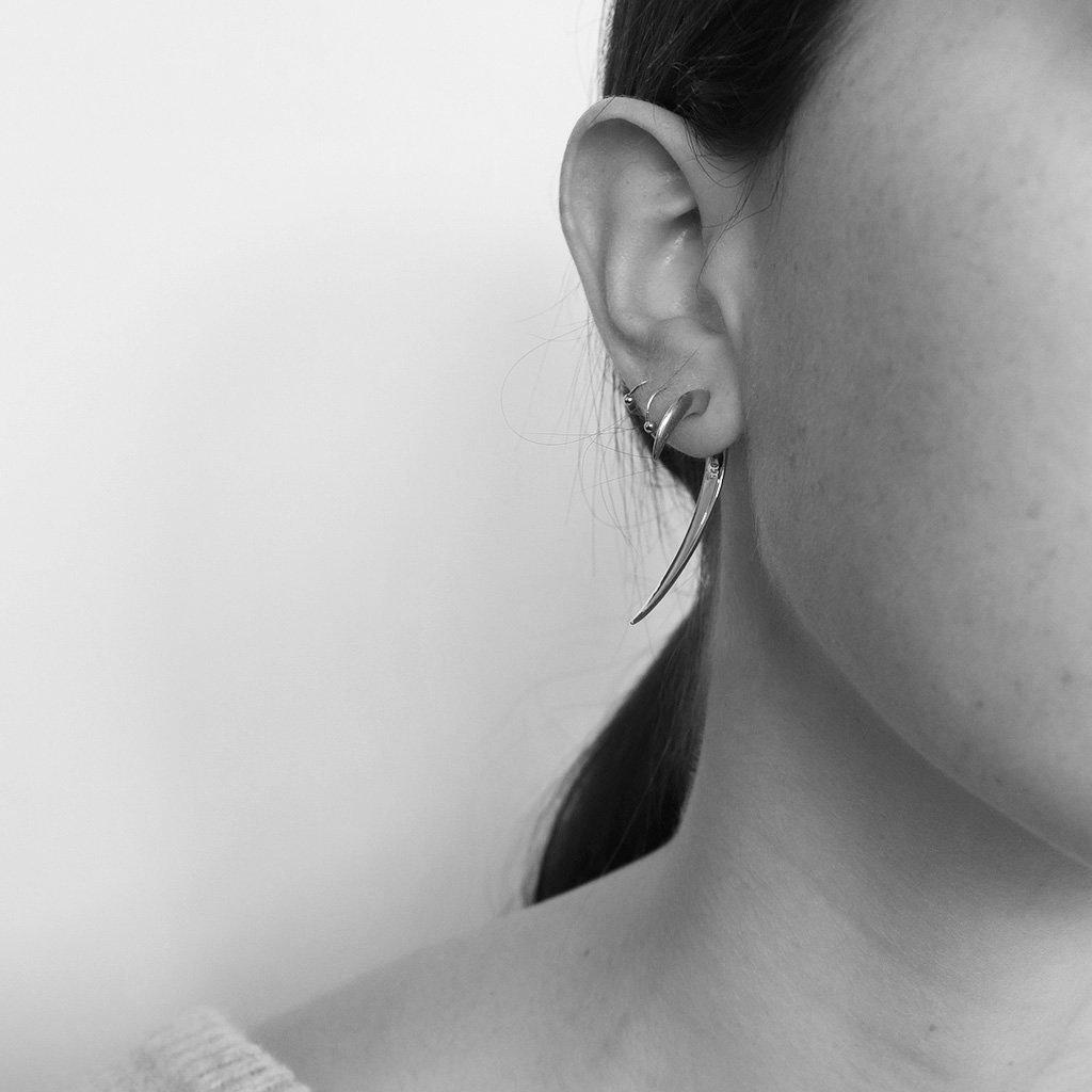 Megan long single earring | MEZI