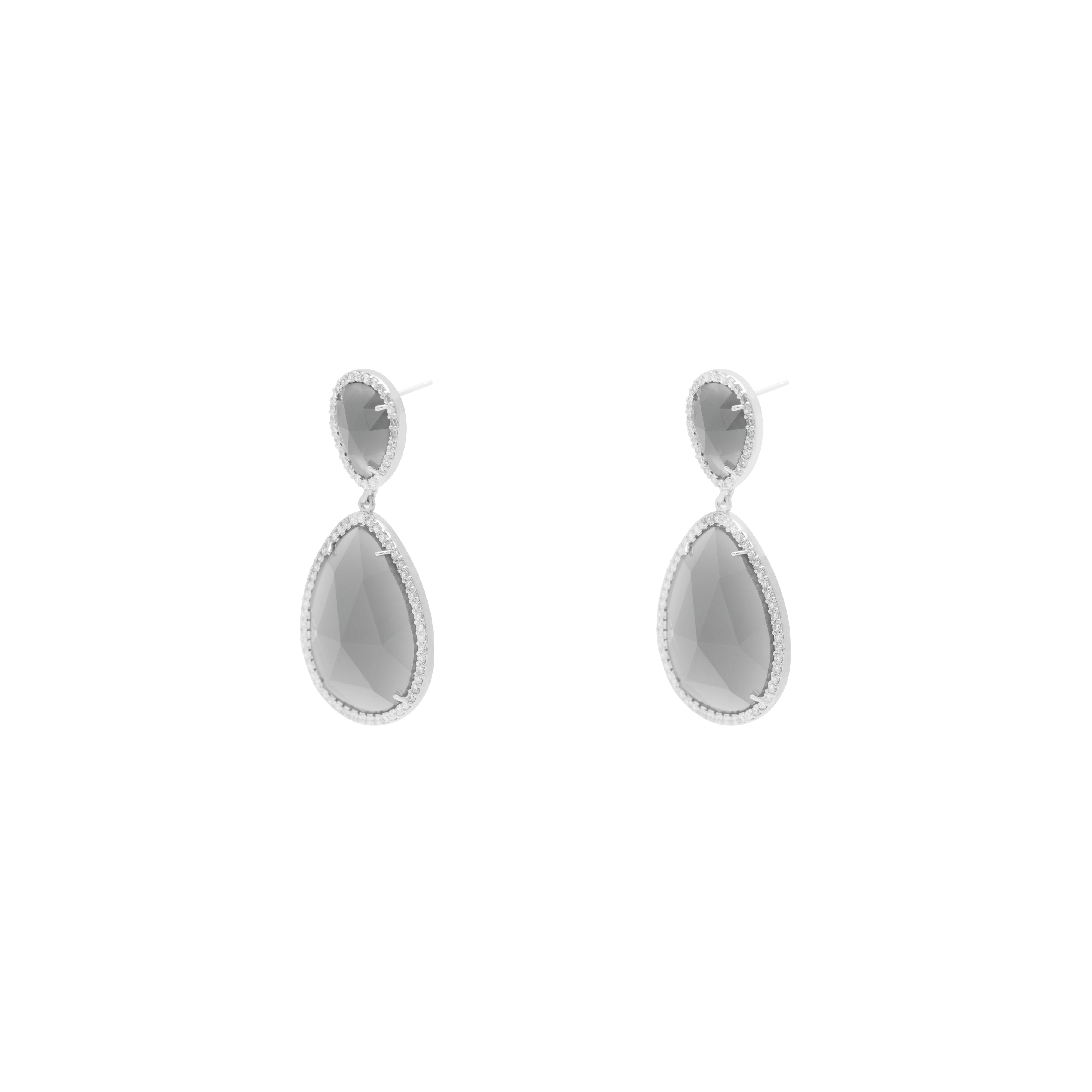 Sanjay tear drop crystal earrings | MEZI