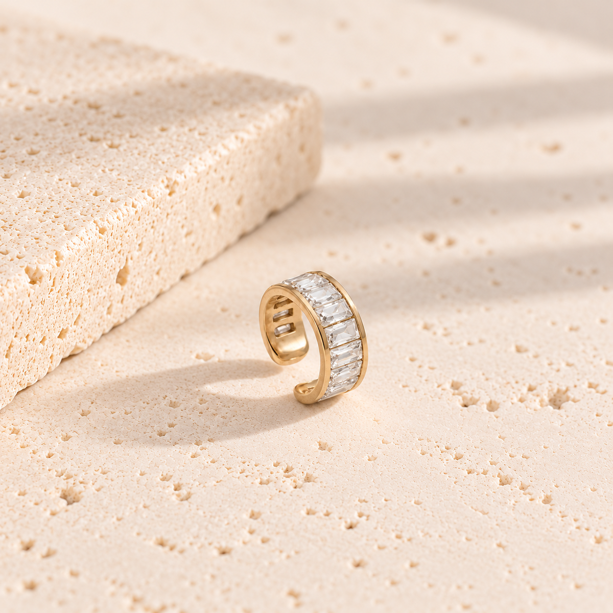 Sotea ear cuff | waterproof