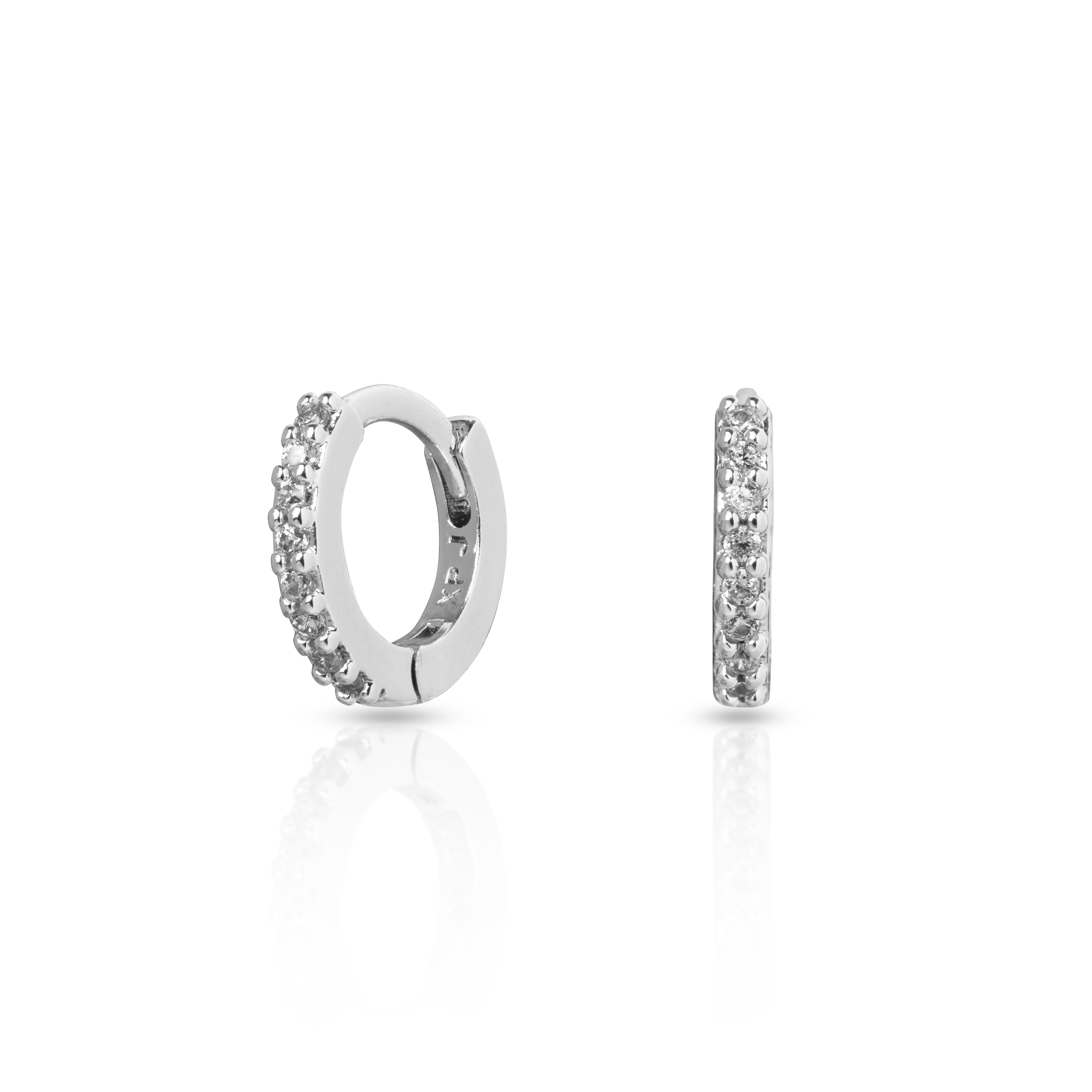 Liah mini crystal huggies 6mm | MEZI