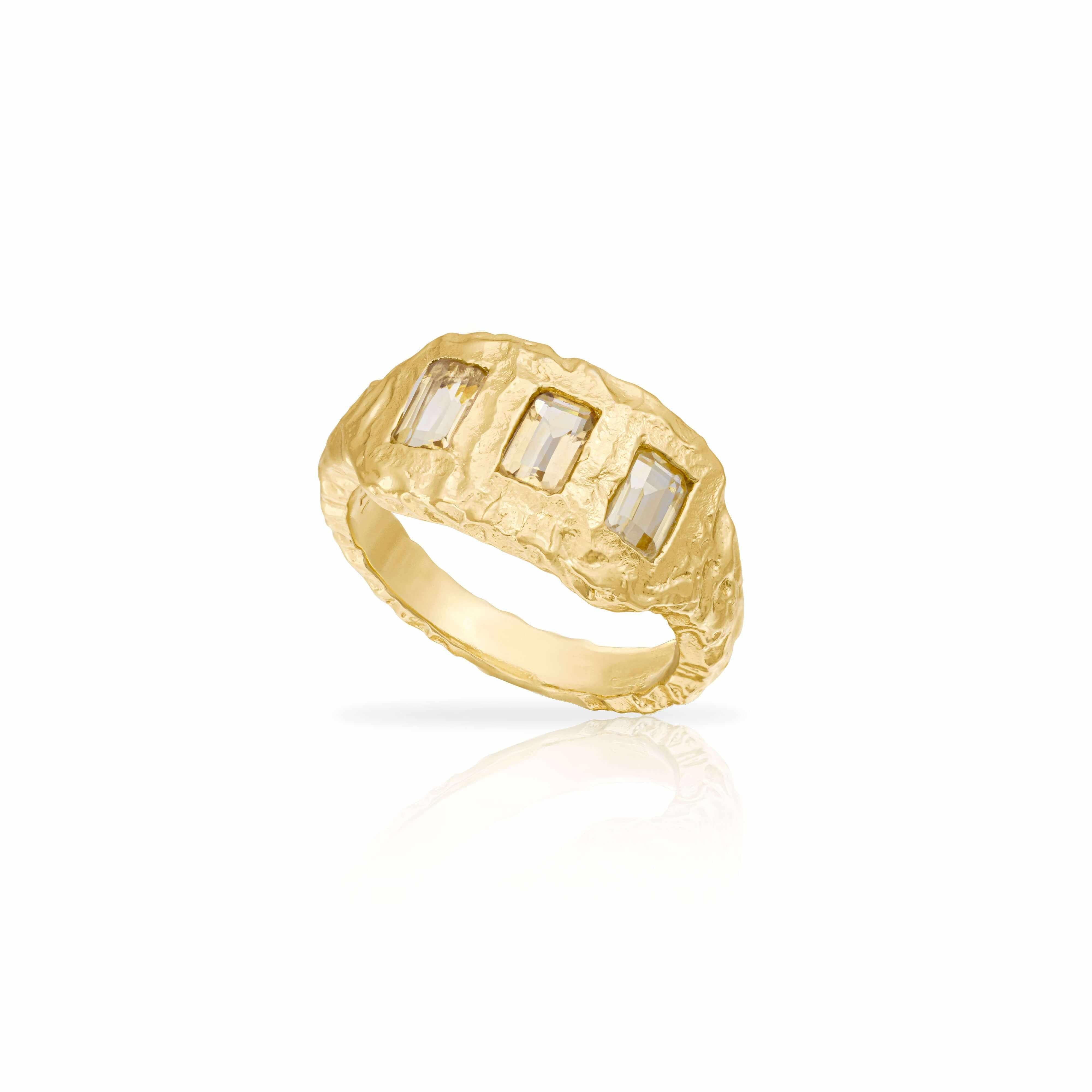 Lark Ring