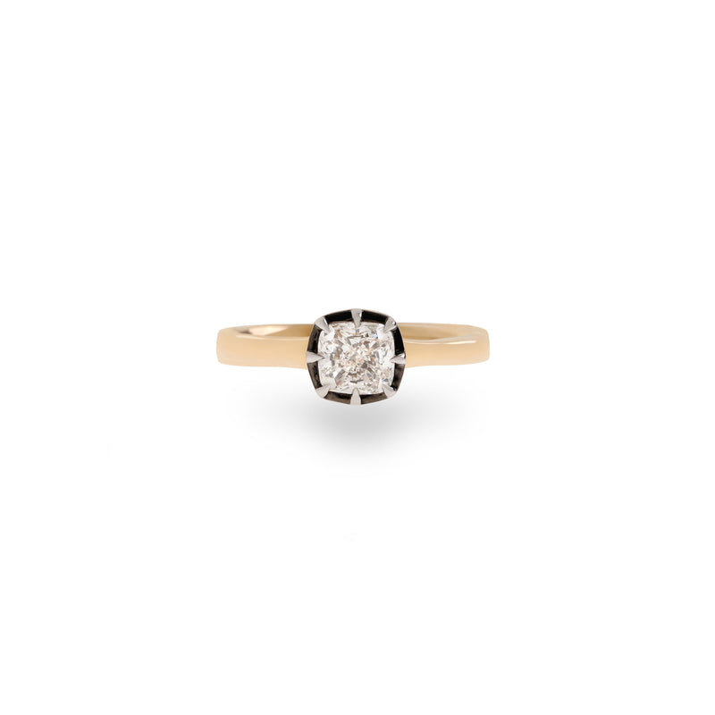 Cushion cut 14k gold diamond ring