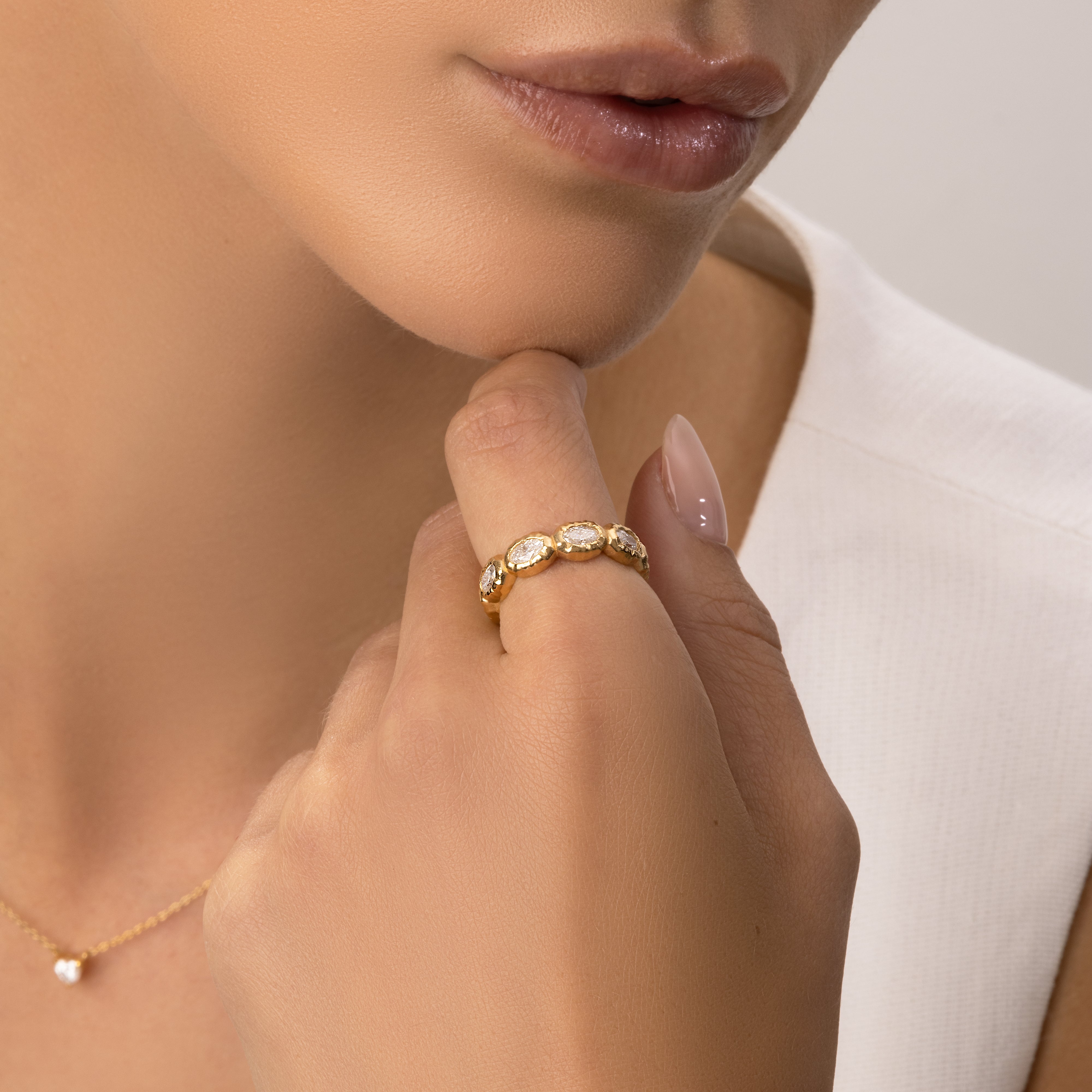 Vasu Moissanite ring