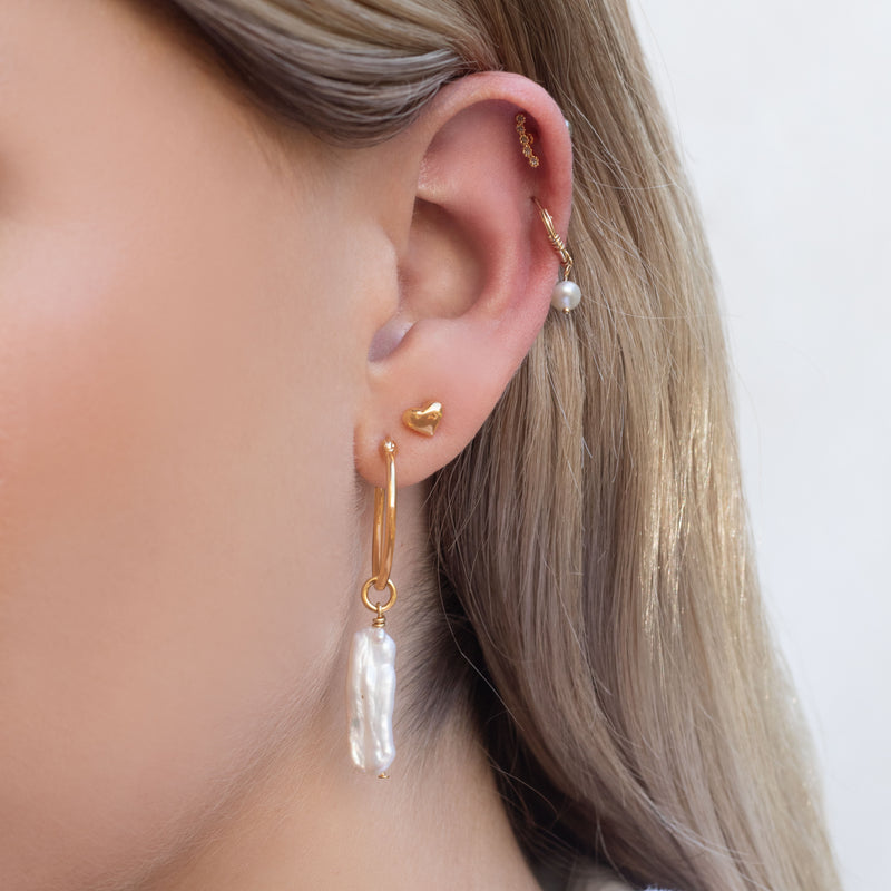 Pila heart stud earrings