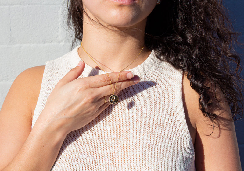 Leo star sign gold necklace