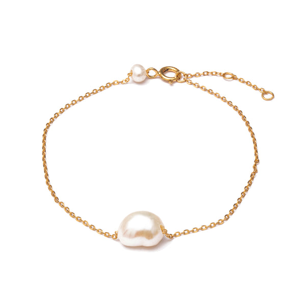 Helmi freshwater pearl 1 micron gold bracelet