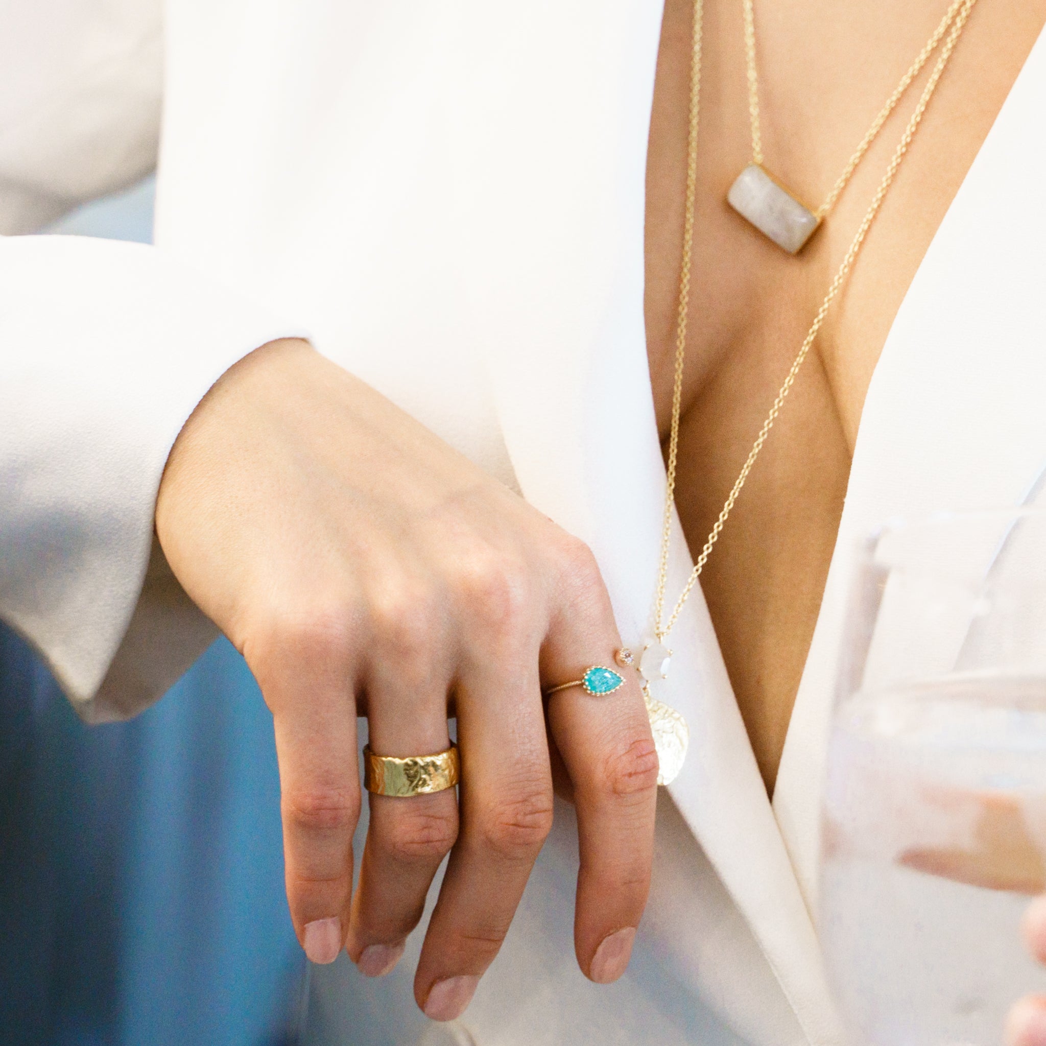 Emani ring | MEZI
