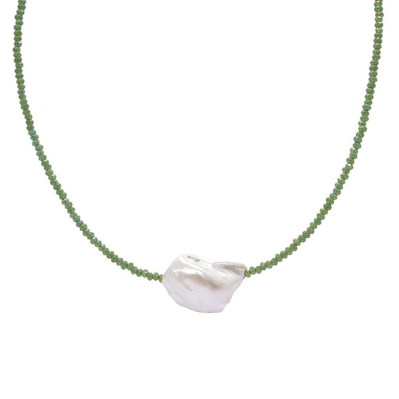 Darby natural pearl green necklace