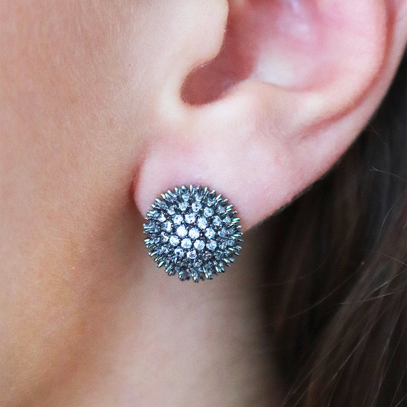 Oykno ball crystal stud