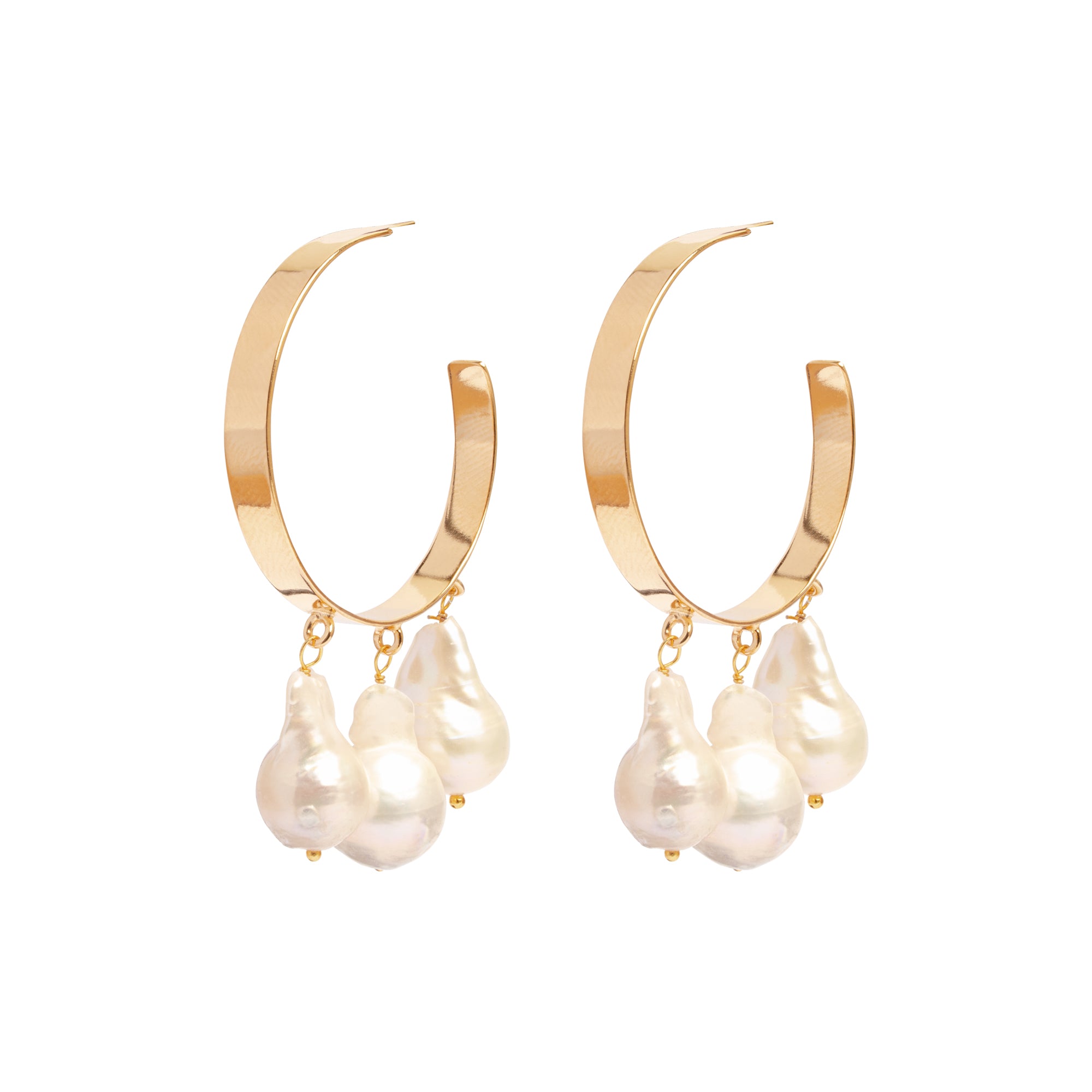 Pame shell based pearl gold hoop earrings | MEZI