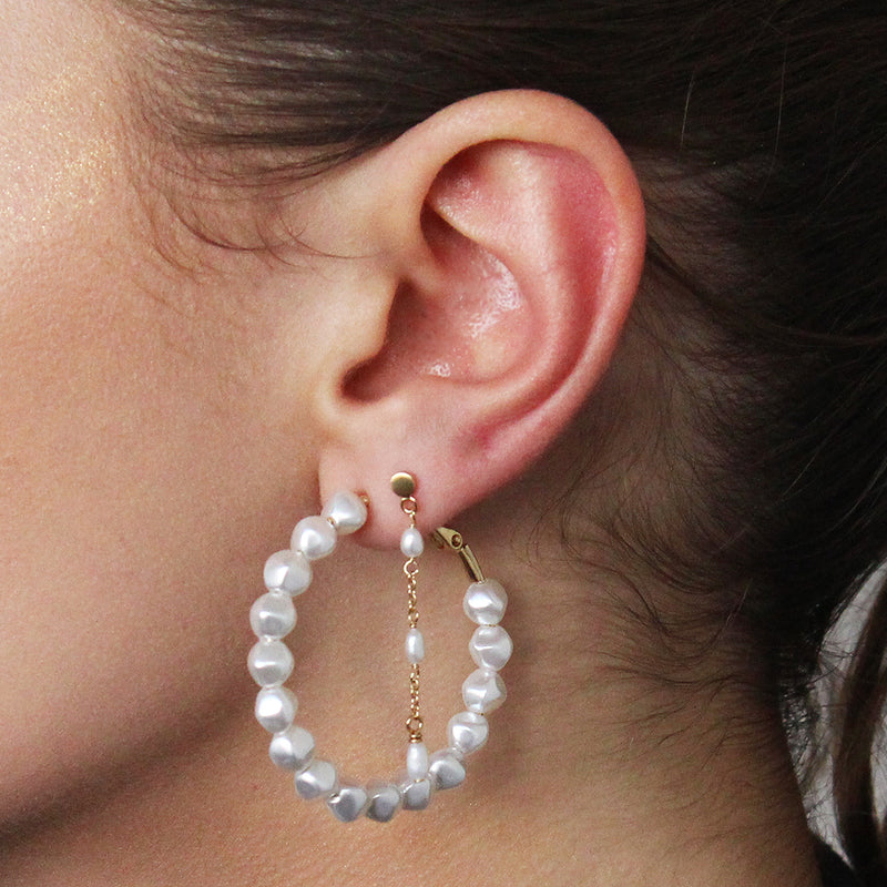 Gabby pearls hoop gold earrings