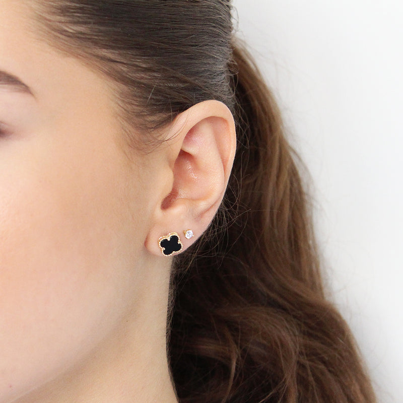 Clover onyx studs