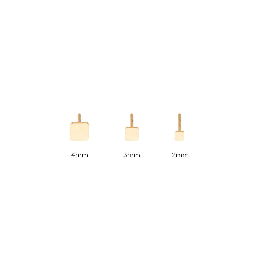 Lila square gold studs | MEZI