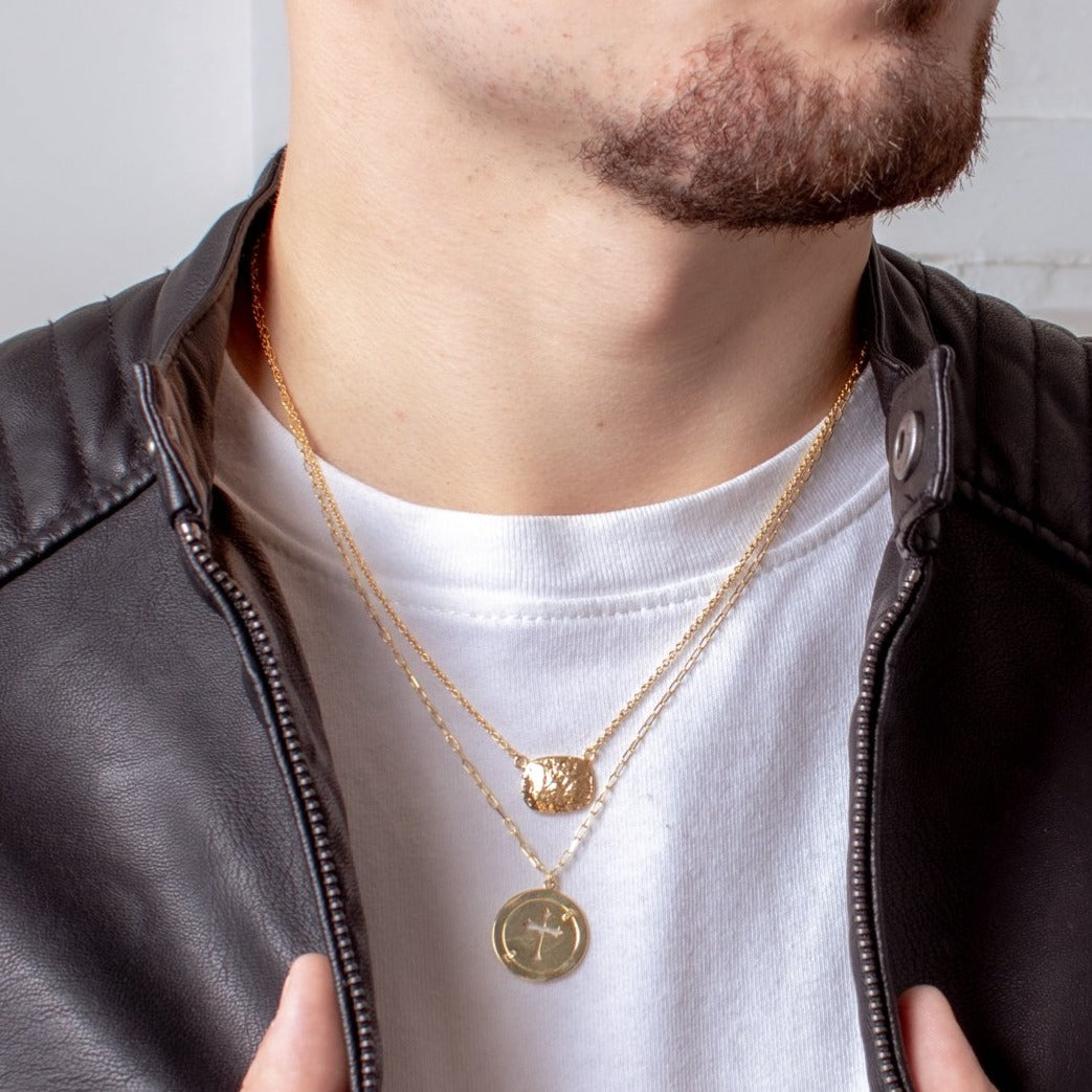 Britta hammered disc 2 micron gold pendant | MEZI