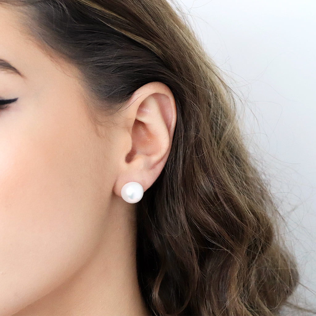 Freshwater pearl sterling silver studs | MEZI