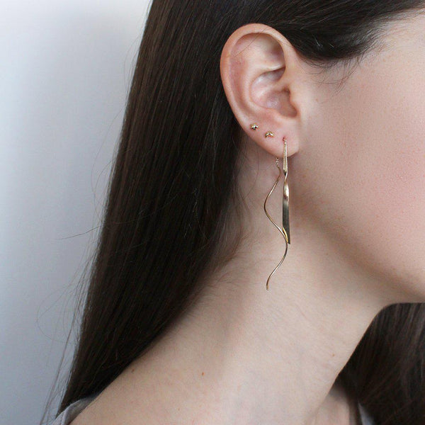 Pili 2 micron gold earrings