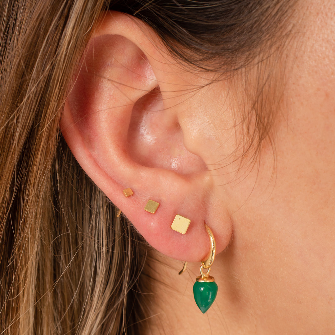 Lila square gold studs | MEZI