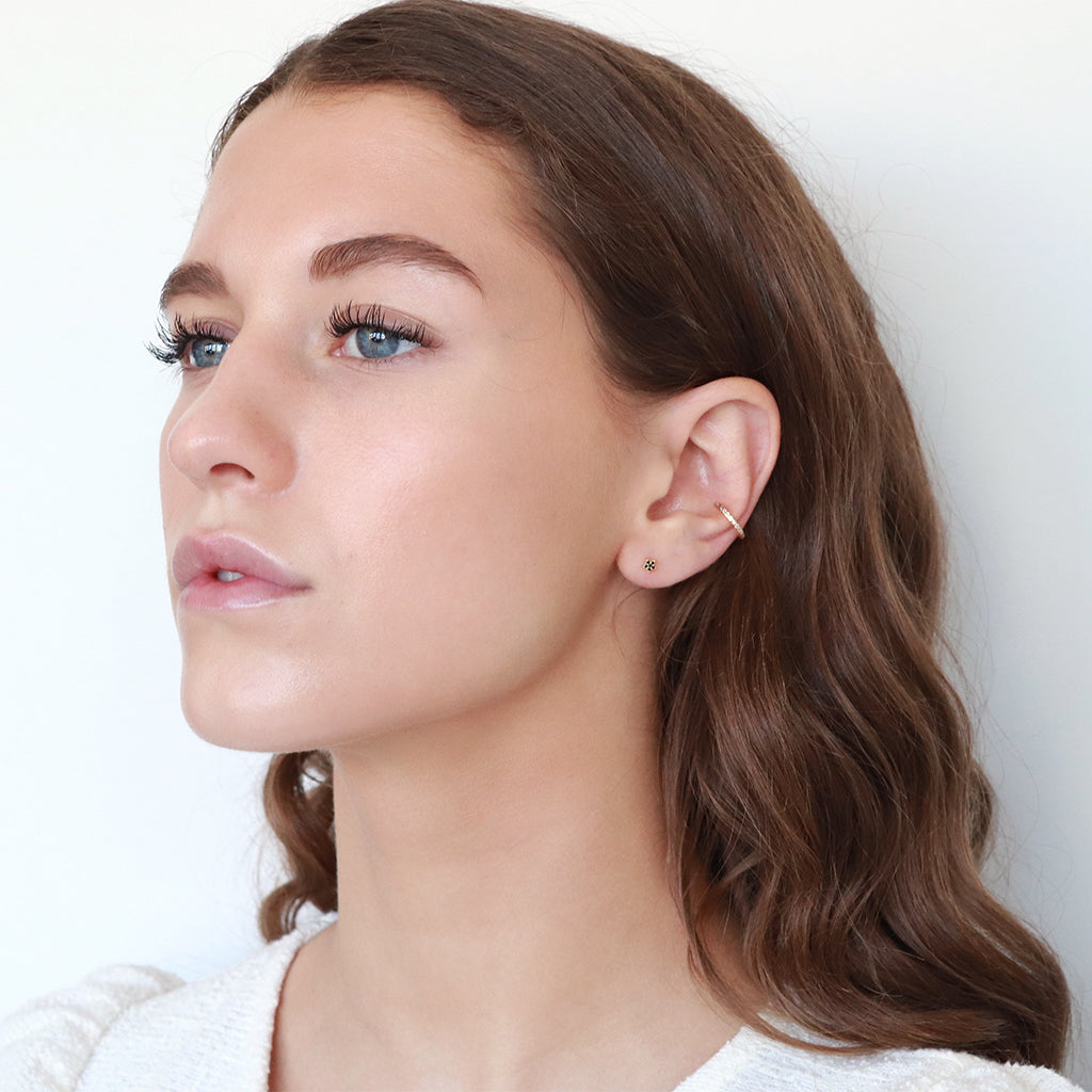 Star mini crystal black gold studs | MEZI