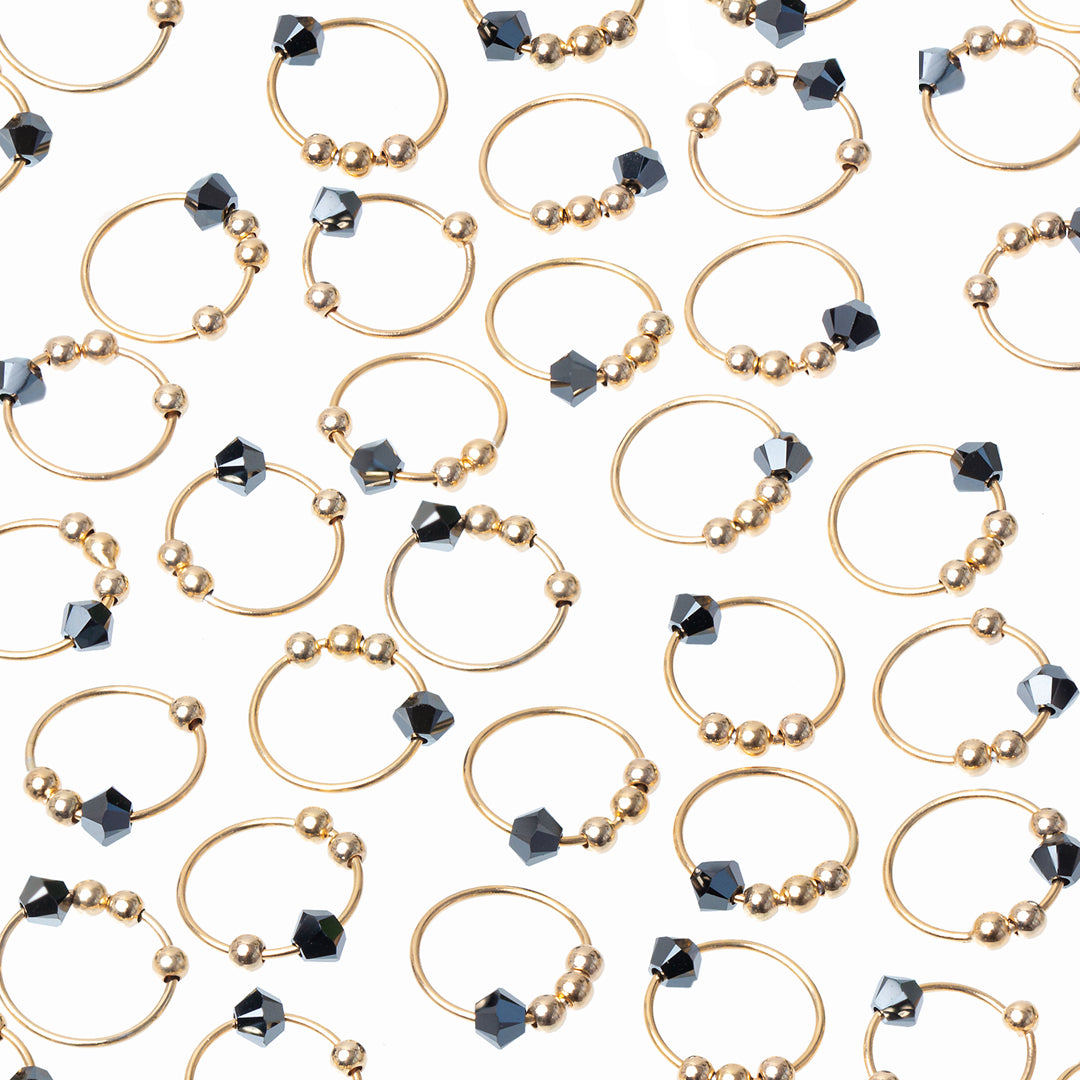 Sammy hematite I sleeper earring | MEZI