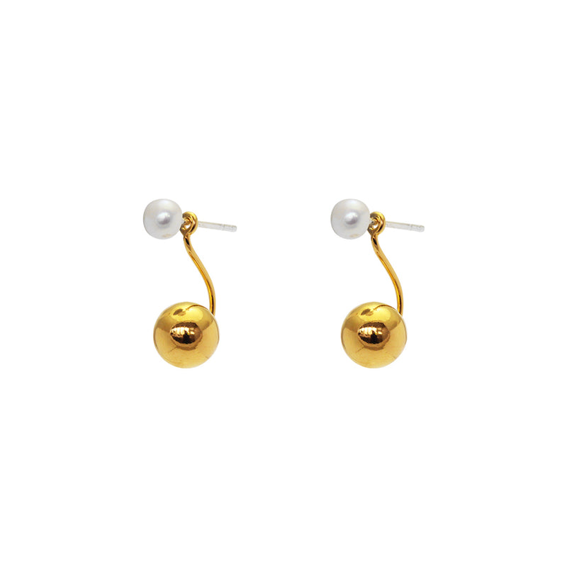 Dariel freshwater pearl earrings