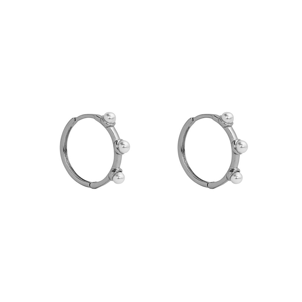 Dilan pearl hoops | MEZI