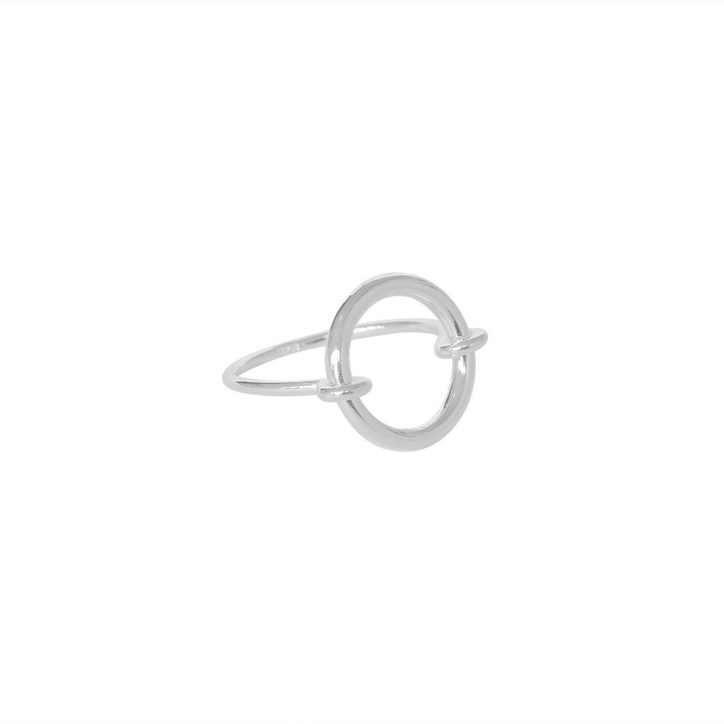 Wyn sterling silver ring | MEZI