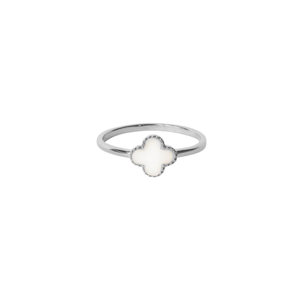 Clover mother of pearl ring