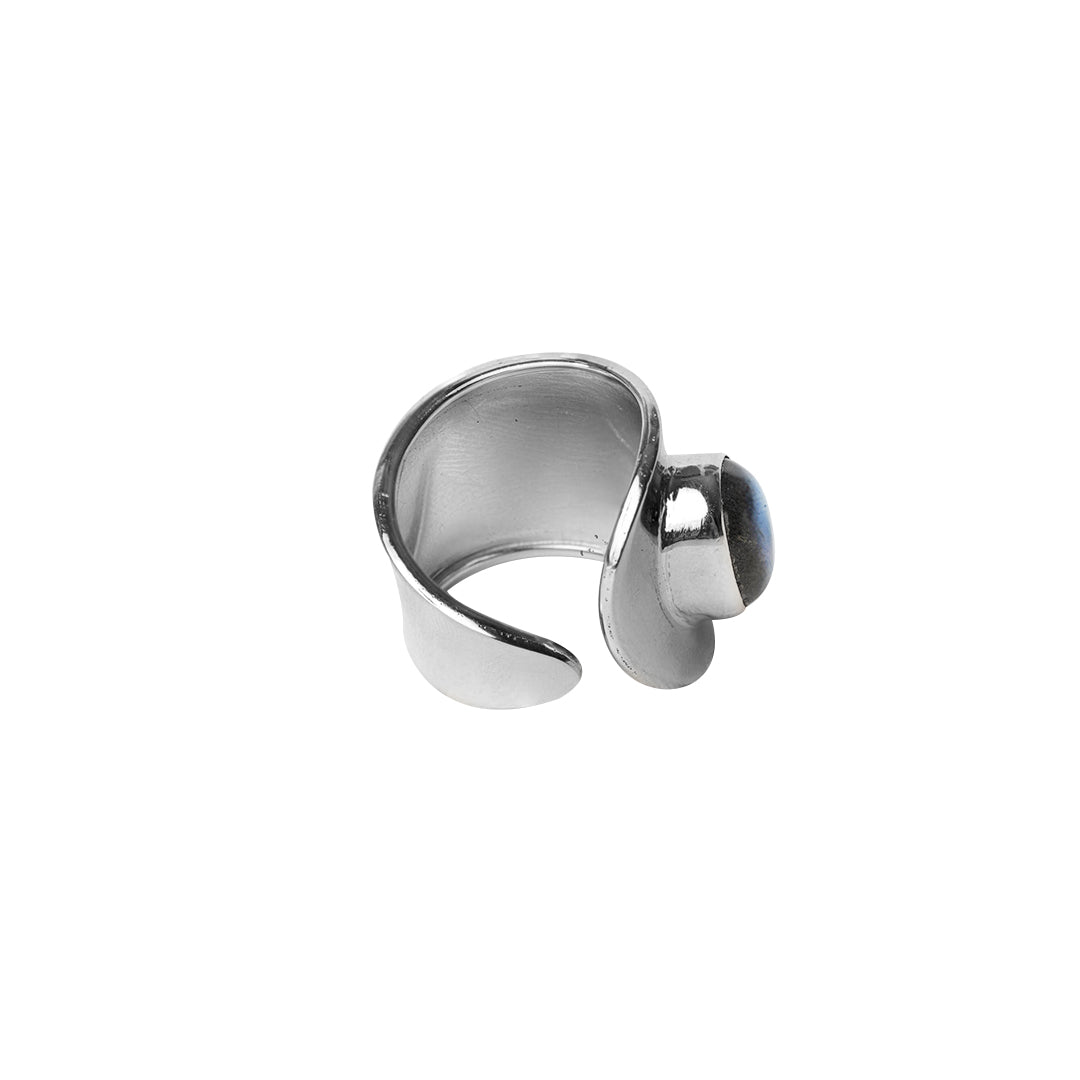 Nikol labradorite oval ring